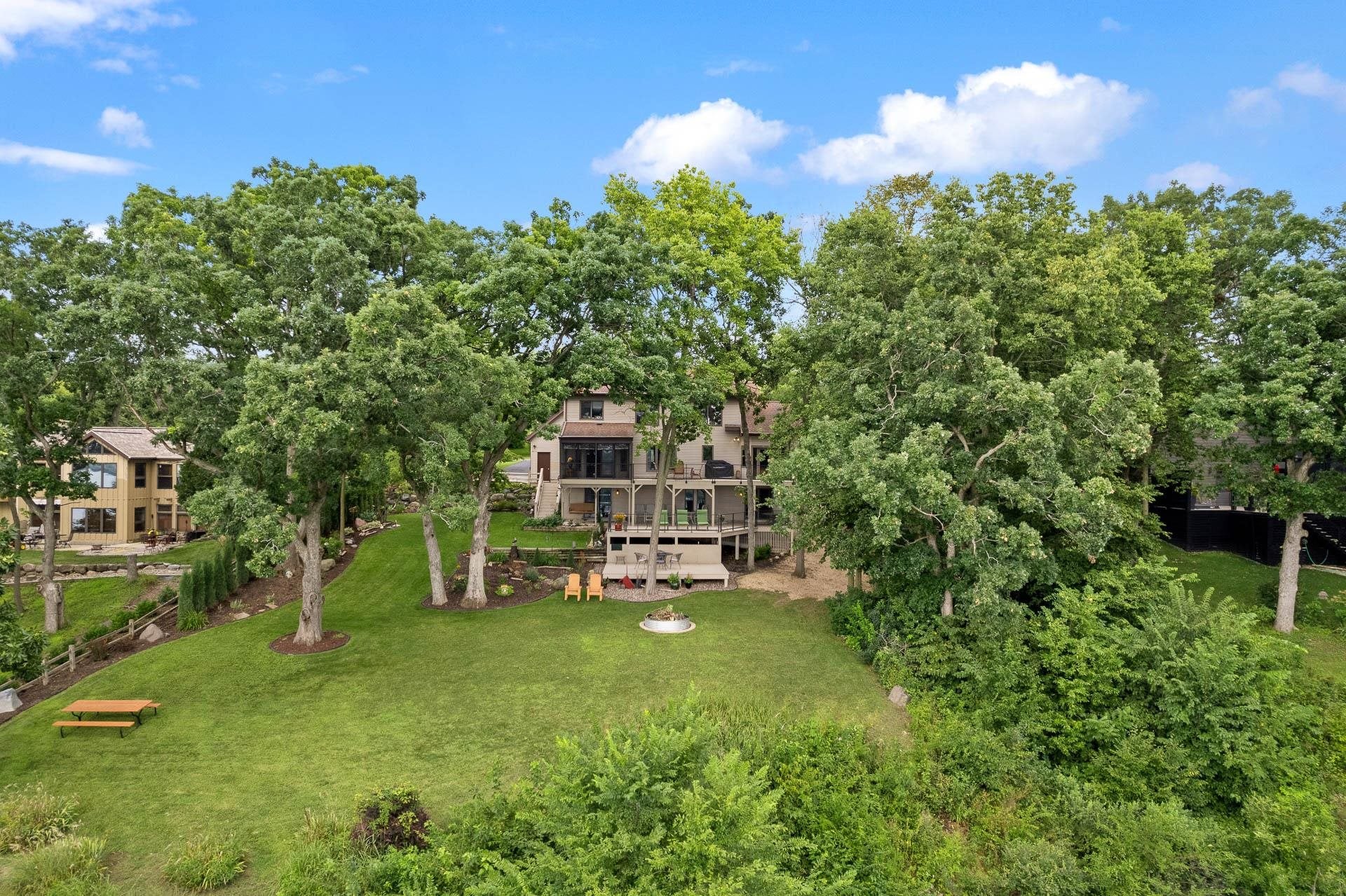 Poynette, Wisconsin, 53955, United States, 3 Bedrooms Bedrooms, ,4 BathroomsBathrooms,Residential,Active,1920246