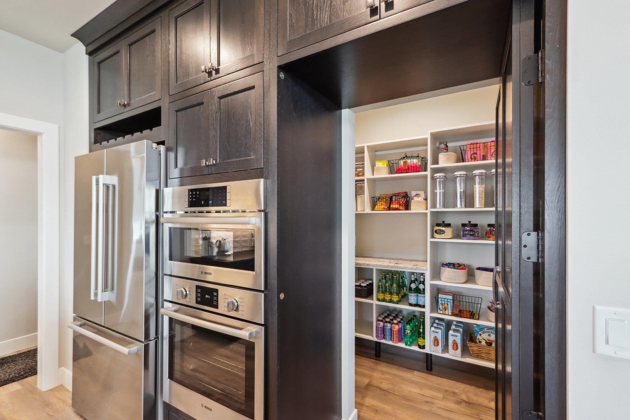 Waunakee, Wisconsin, 53597, United States, 4 Bedrooms Bedrooms, ,4 BathroomsBathrooms,Residential,Active,1892417