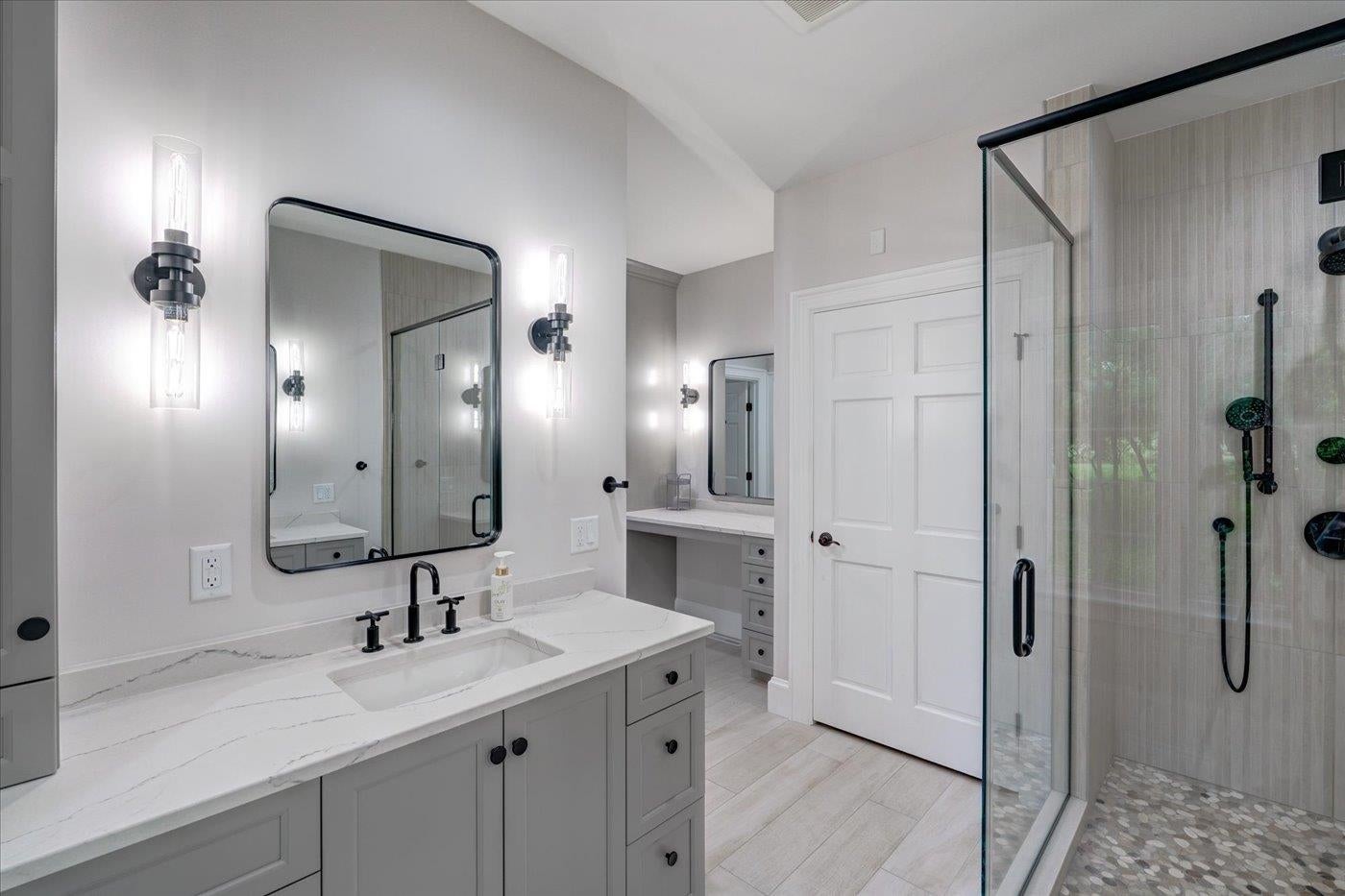 Verona, Wisconsin, 53593, United States, 5 Bedrooms Bedrooms, ,4 BathroomsBathrooms,Residential,Active,1913017