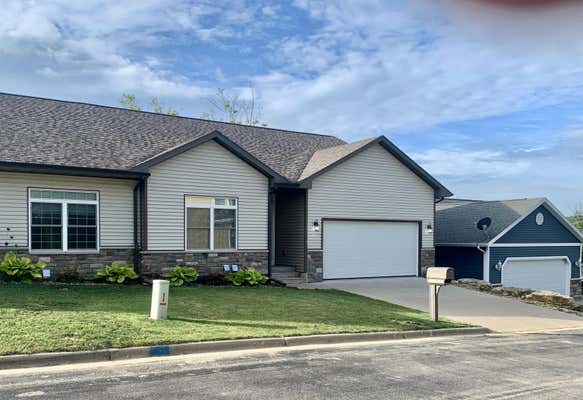 325 WAITE LN, PLATTEVILLE, WI 53818 - Image 1