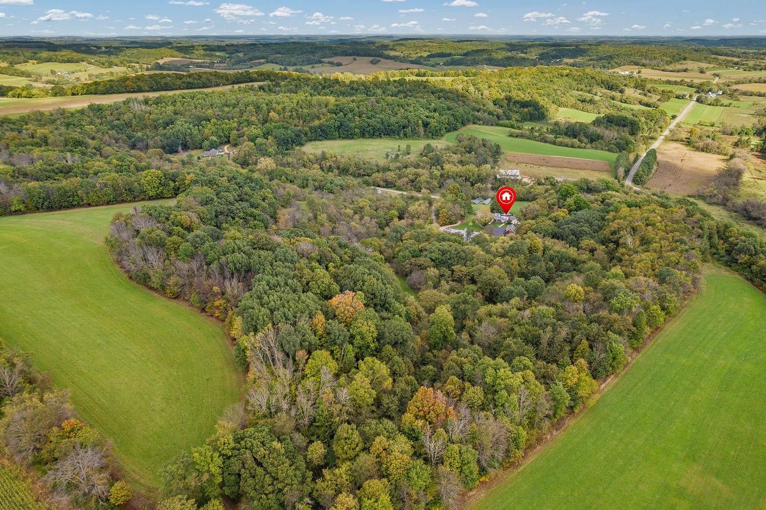 La Valle, Wisconsin, 53941, United States, 3 Bedrooms Bedrooms, ,4 BathroomsBathrooms,Residential,Active,1960140