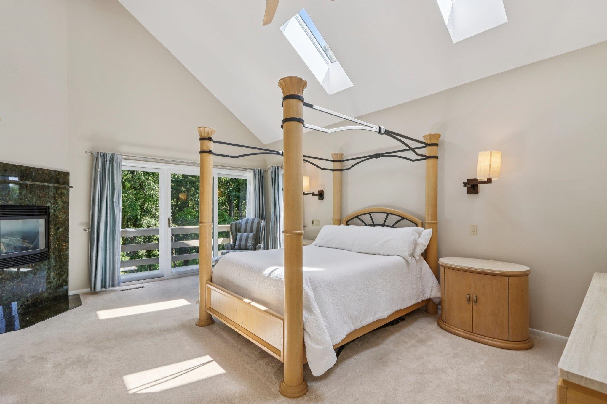 Oregon, Wisconsin, 53575, United States, 4 Bedrooms Bedrooms, ,5 BathroomsBathrooms,Residential,Active,2027819