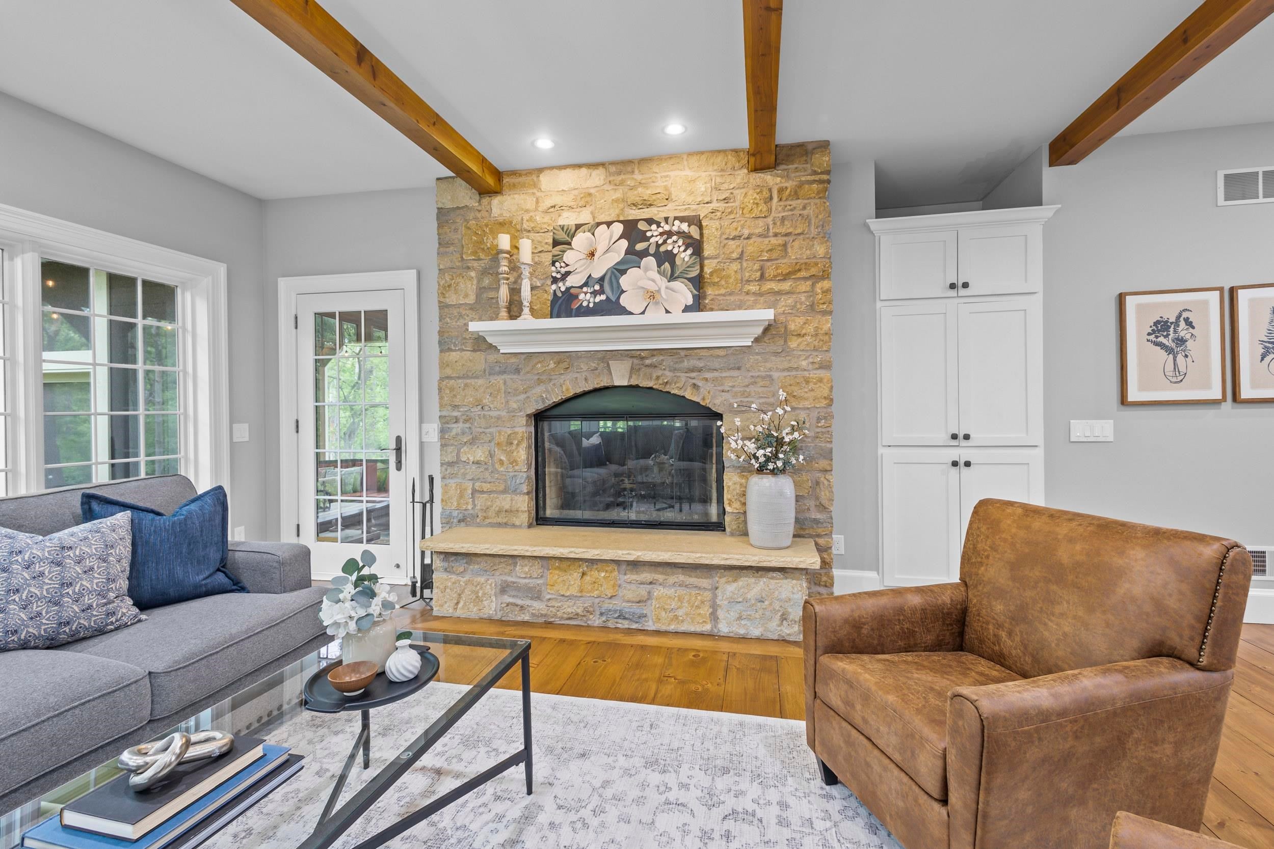 Now featuring a brand-new roof and a substantial price improvement, th – image 6