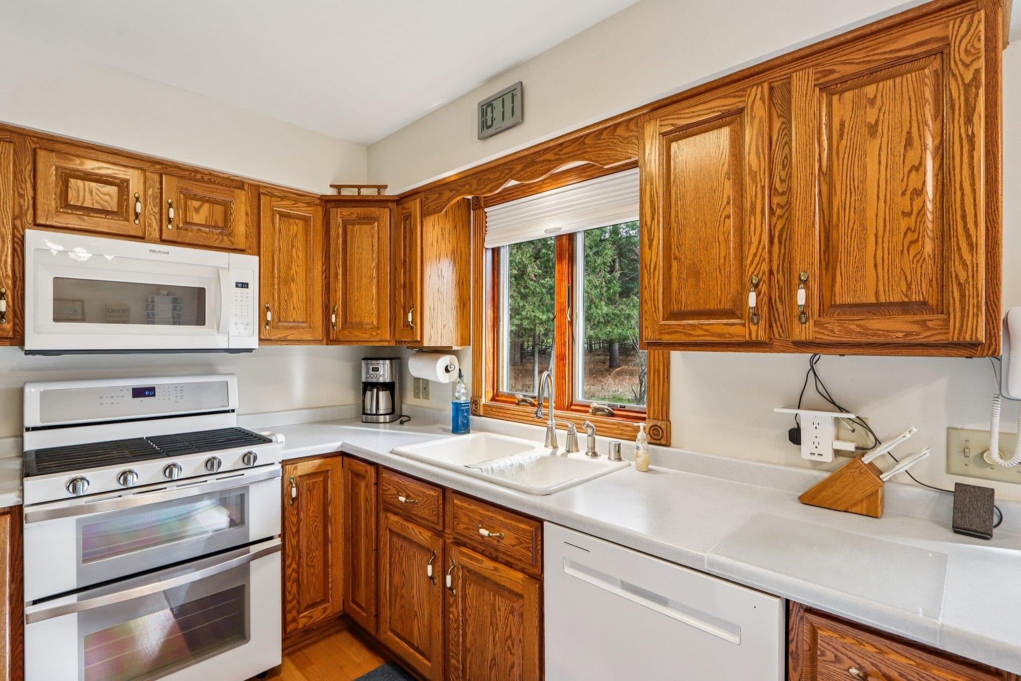 Poynette, Wisconsin, 53955, United States, 4 Bedrooms Bedrooms, ,2 BathroomsBathrooms,Residential,Active,1997880