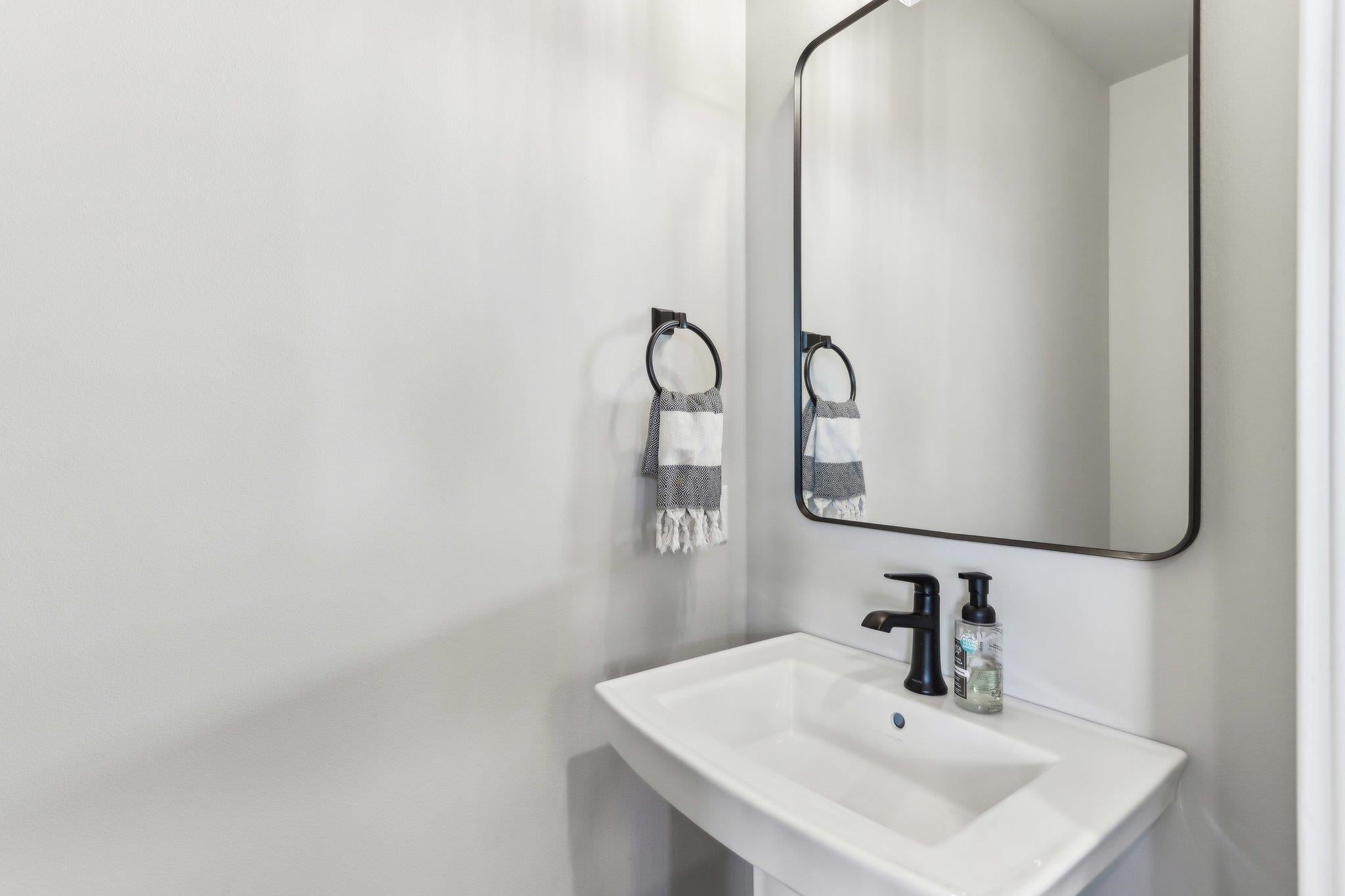 Waunakee, Wisconsin, 53597, United States, 4 Bedrooms Bedrooms, ,4 BathroomsBathrooms,Residential,Active,1892417