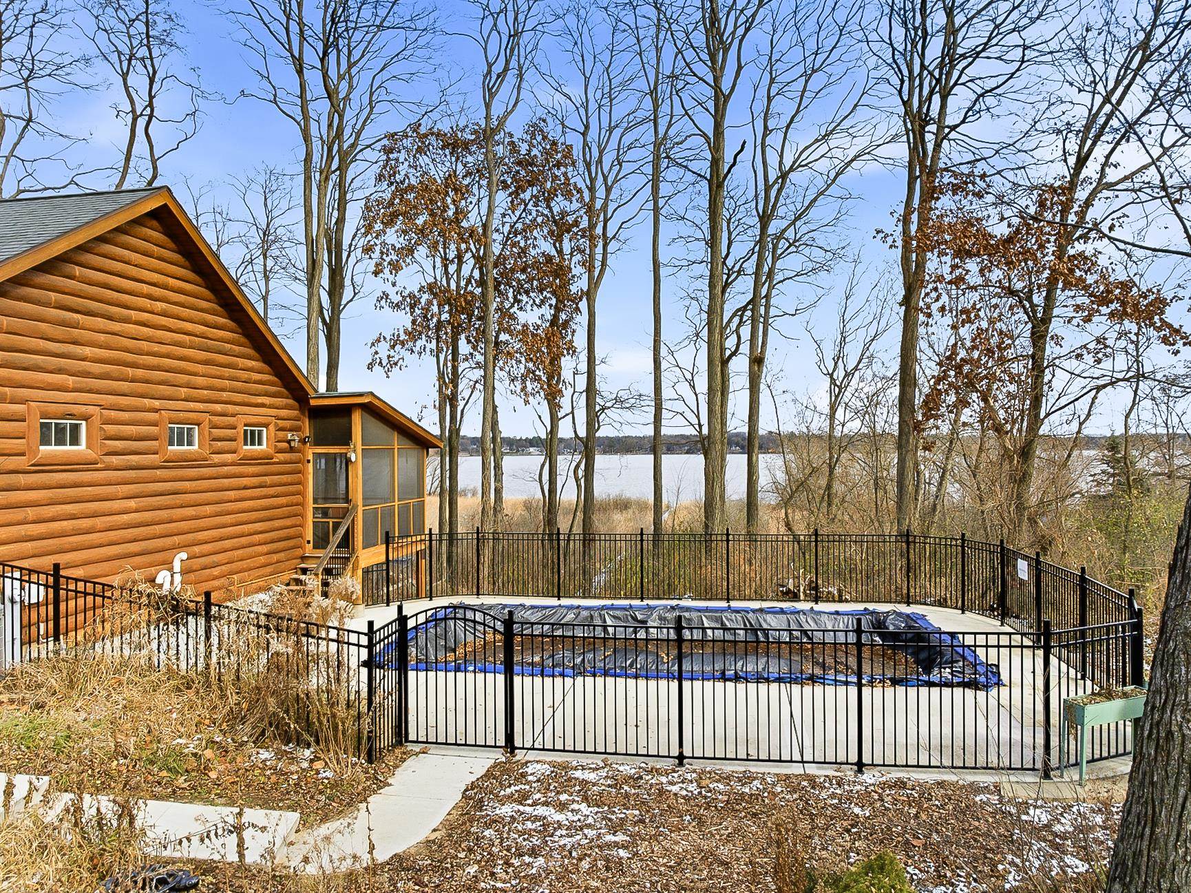 Cambridge, Wisconsin, 53523, United States, 4 Bedrooms Bedrooms, ,4 BathroomsBathrooms,Residential,Active,2003554