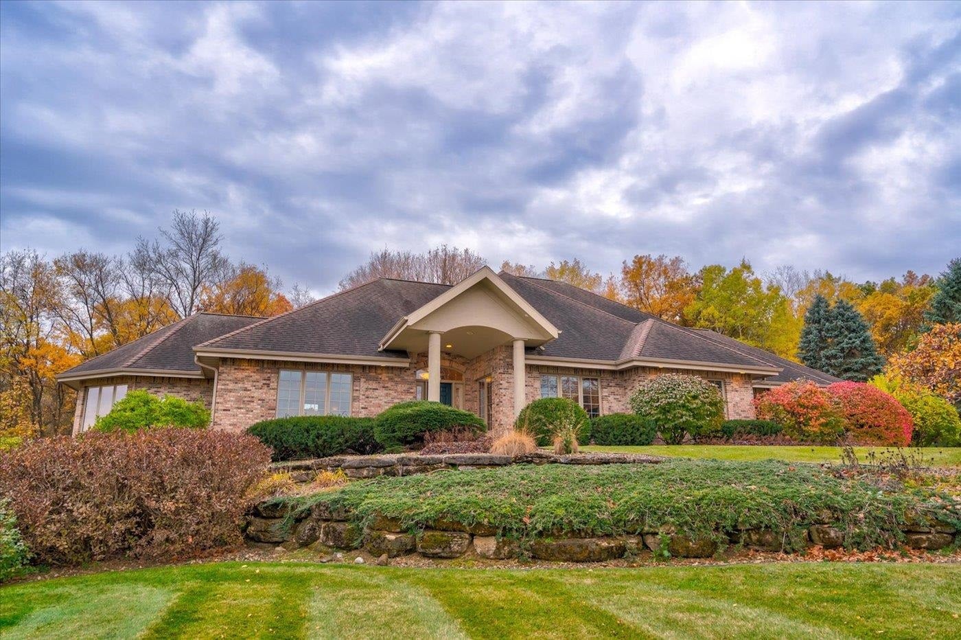 Verona, Wisconsin, 53593, United States, 4 Bedrooms Bedrooms, ,4 BathroomsBathrooms,Residential,Active,1953703