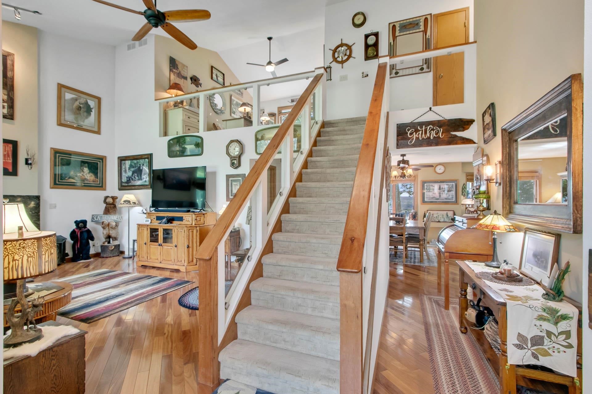Poynette, Wisconsin, 53955, United States, 3 Bedrooms Bedrooms, ,4 BathroomsBathrooms,Residential,Active,1920246