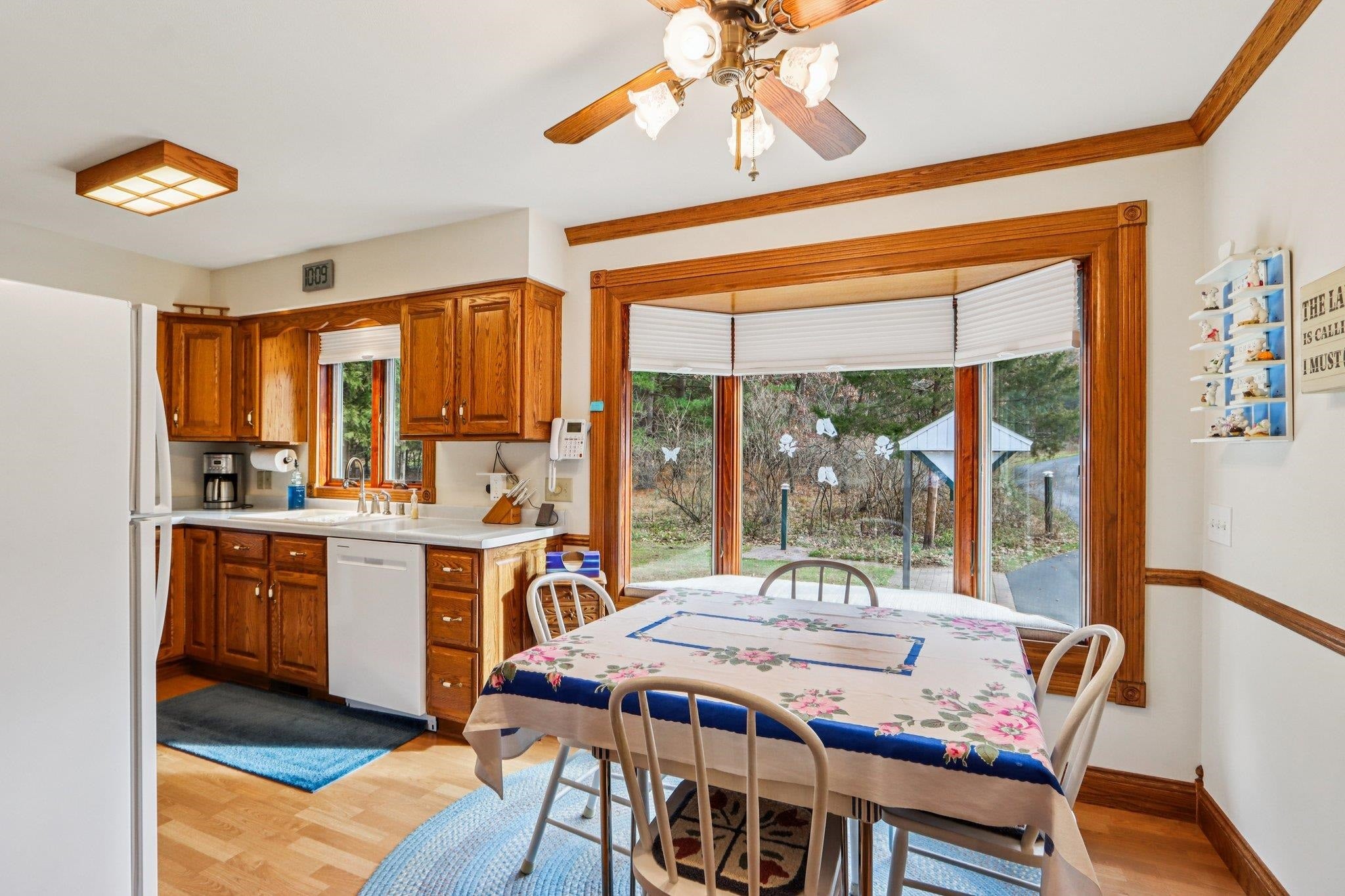 Poynette, Wisconsin, 53955, United States, 4 Bedrooms Bedrooms, ,2 BathroomsBathrooms,Residential,Active,1997880