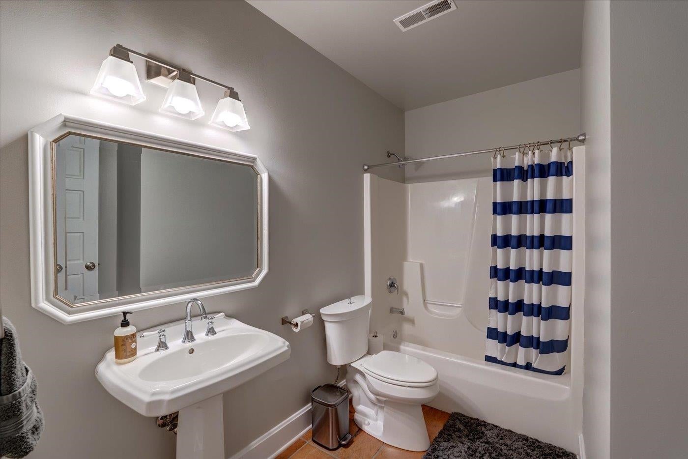 Verona, Wisconsin, 53593, United States, 4 Bedrooms Bedrooms, ,4 BathroomsBathrooms,Residential,Active,1909087