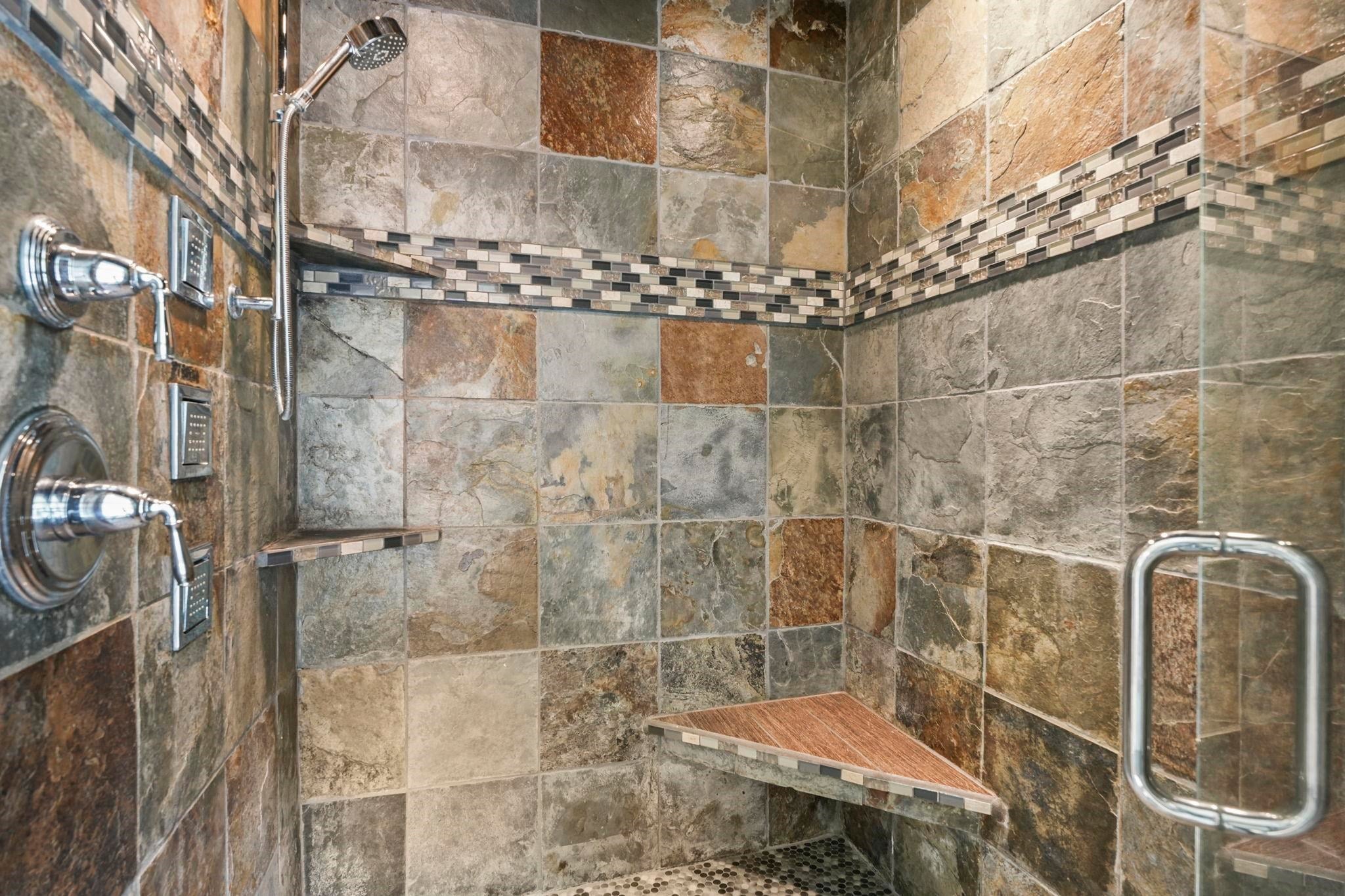 Mineral Point, Wisconsin, 53565, United States, 6 Bedrooms Bedrooms, ,3 BathroomsBathrooms,Residential,Active,2034307