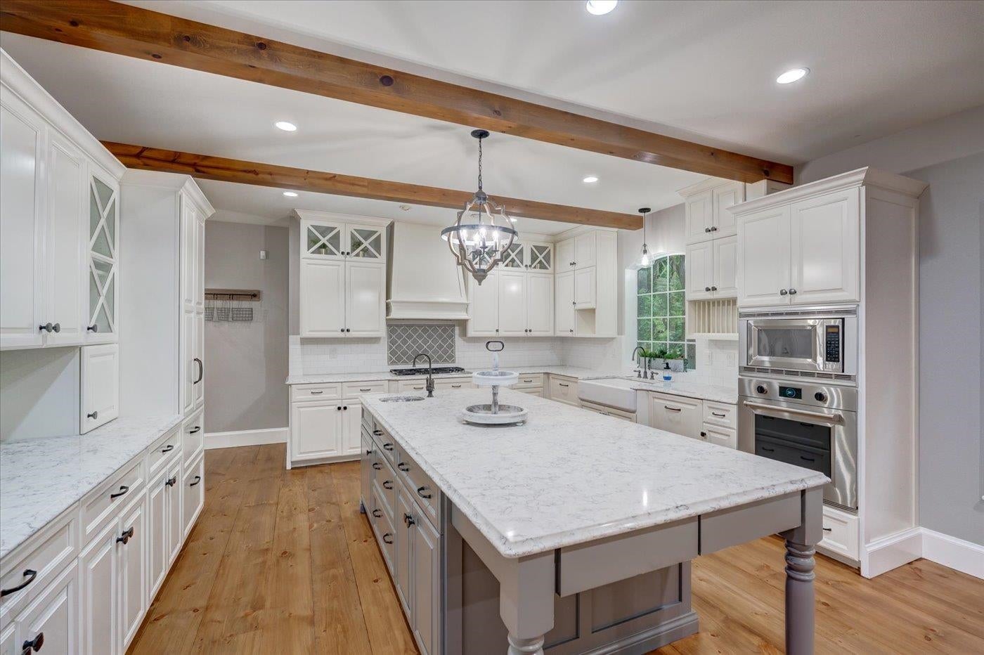 Verona, Wisconsin, 53593, United States, 5 Bedrooms Bedrooms, ,4 BathroomsBathrooms,Residential,Active,1913017