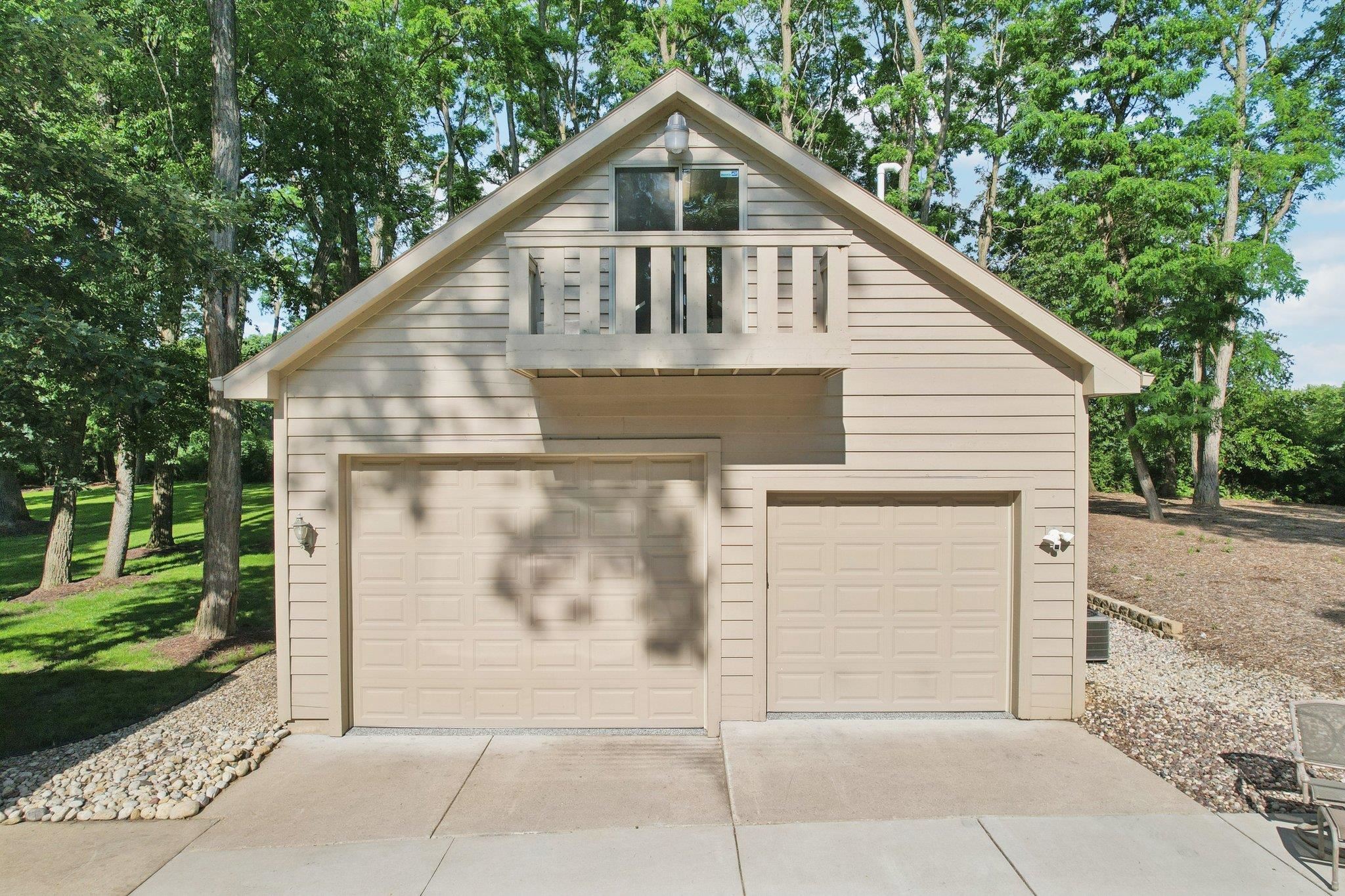 Oregon, Wisconsin, 53575, United States, 4 Bedrooms Bedrooms, ,5 BathroomsBathrooms,Residential,Active,2027819