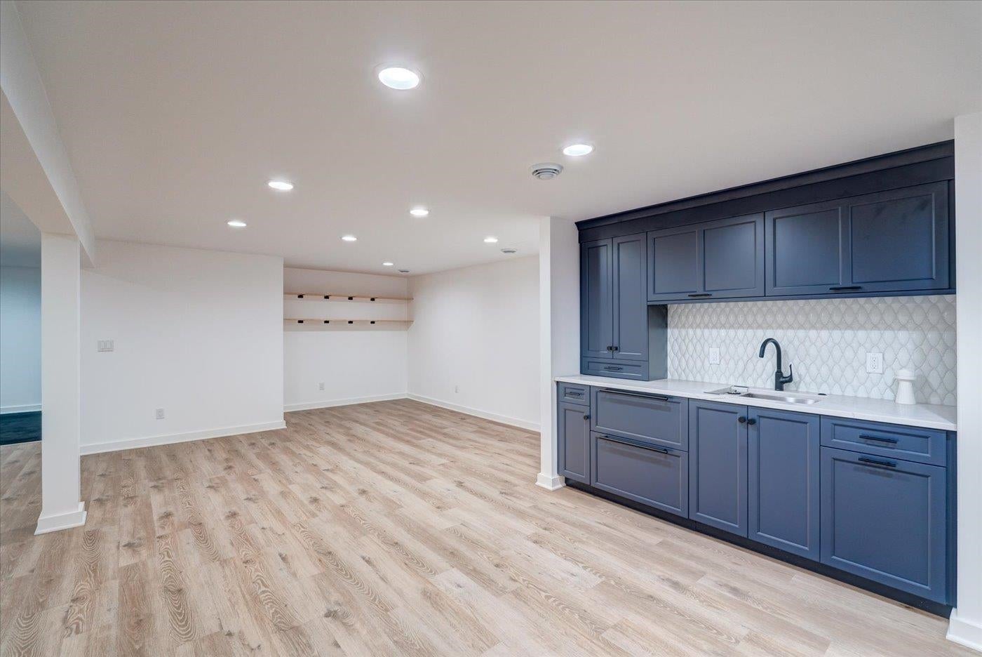 Verona, Wisconsin, 53593, United States, 5 Bedrooms Bedrooms, ,4 BathroomsBathrooms,Residential,Active,1913017