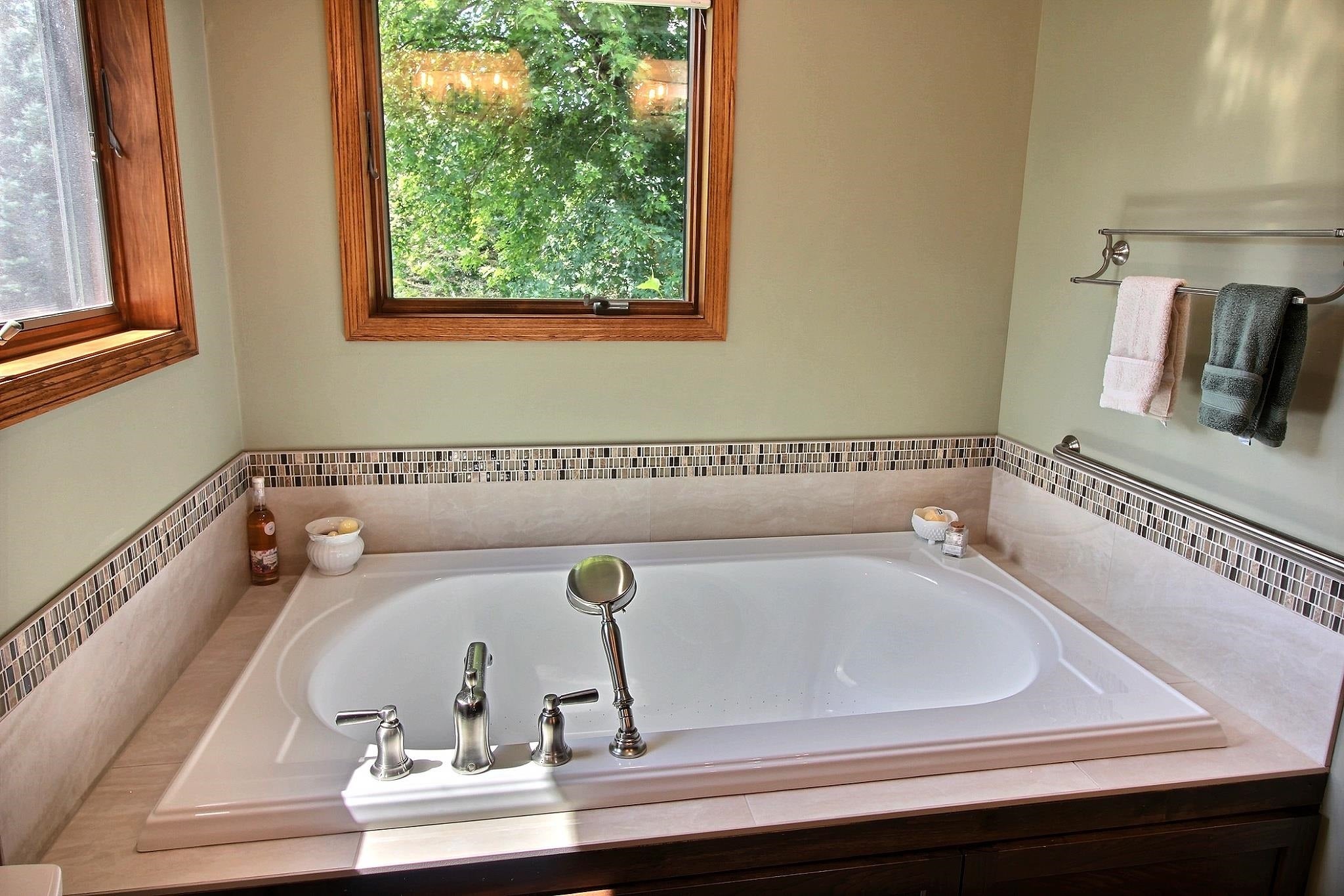 Stoughton, Wisconsin, 53589, United States, 4 Bedrooms Bedrooms, ,3 BathroomsBathrooms,Residential,Active,1929697