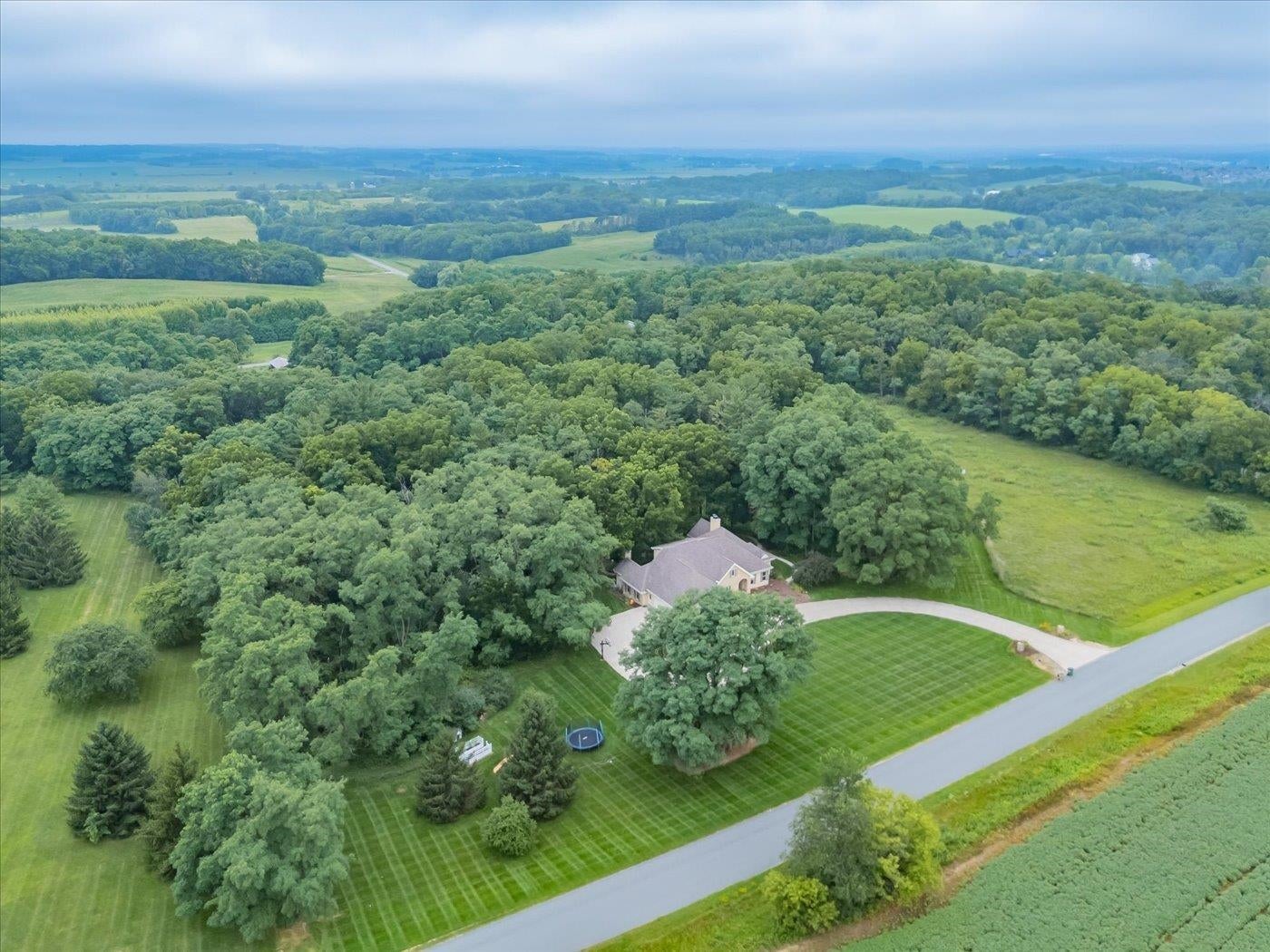 Verona, Wisconsin, 53593, United States, 5 Bedrooms Bedrooms, ,4 BathroomsBathrooms,Residential,Active,1913017