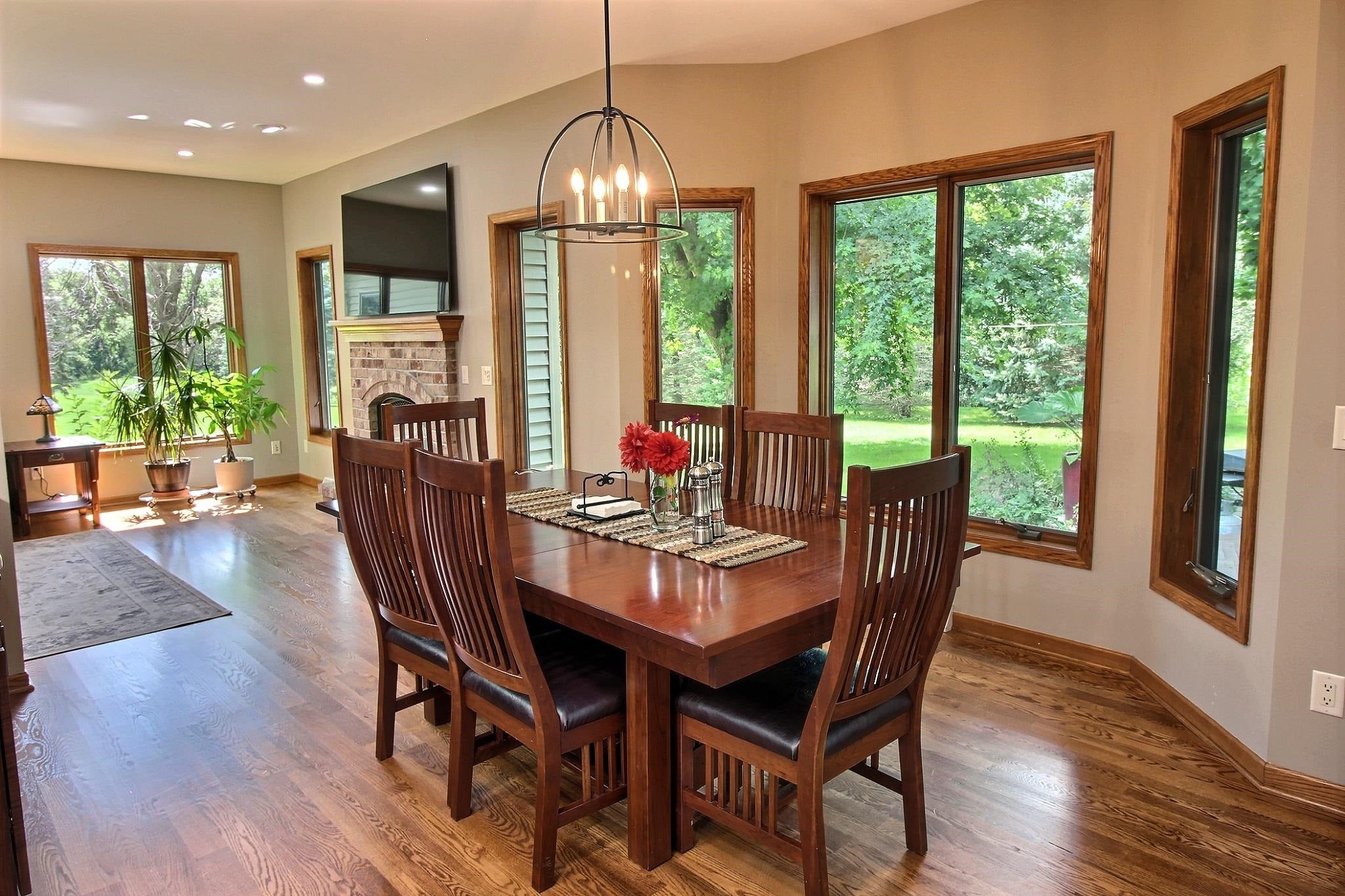 Stoughton, Wisconsin, 53589, United States, 4 Bedrooms Bedrooms, ,3 BathroomsBathrooms,Residential,Active,1929697