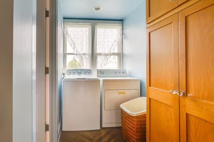Enjoy rural living from this 5 bedroom 2 bath 3000 square foot beauty – image 34