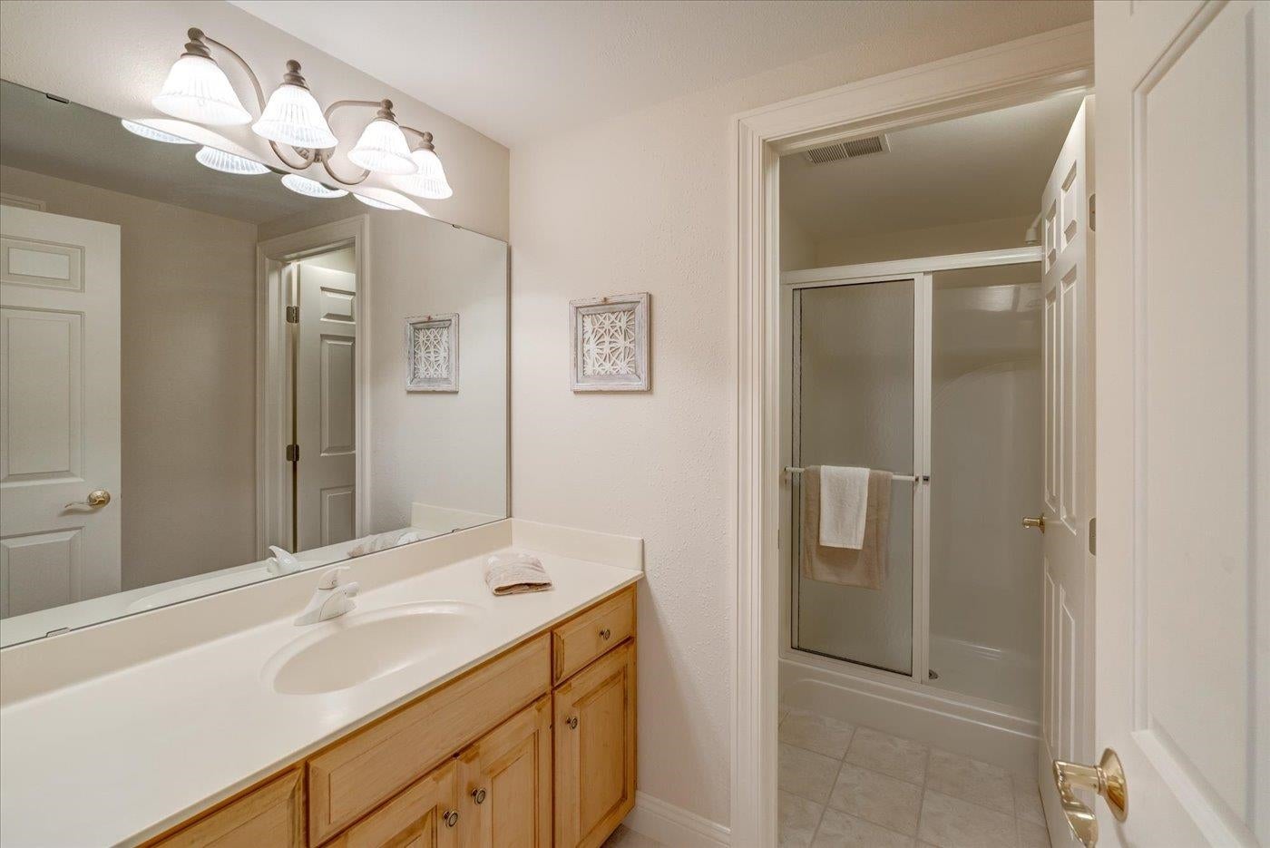 Verona, Wisconsin, 53593, United States, 4 Bedrooms Bedrooms, ,4 BathroomsBathrooms,Residential,Active,1953703