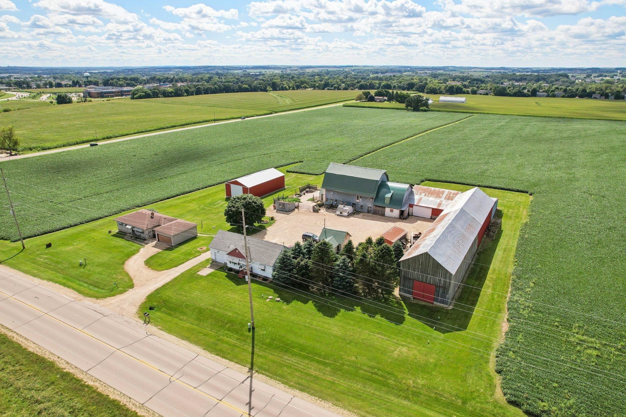 Deforest, Wisconsin, 53532, United States, 3 Bedrooms Bedrooms, ,1 BathroomBathrooms,Residential,Active,1929711
