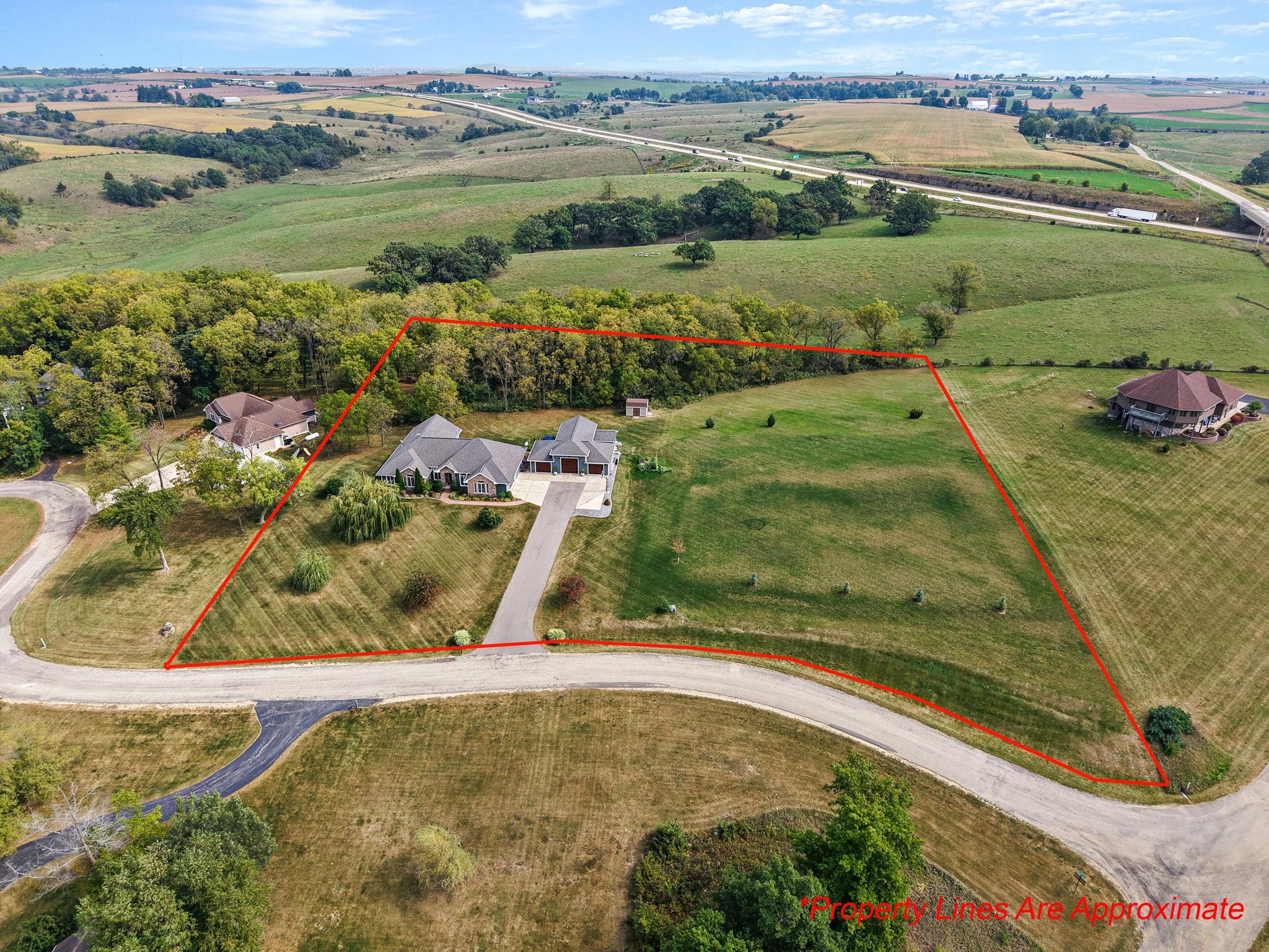 Mineral Point, Wisconsin, 53565, United States, 6 Bedrooms Bedrooms, ,3 BathroomsBathrooms,Residential,Active,1960179