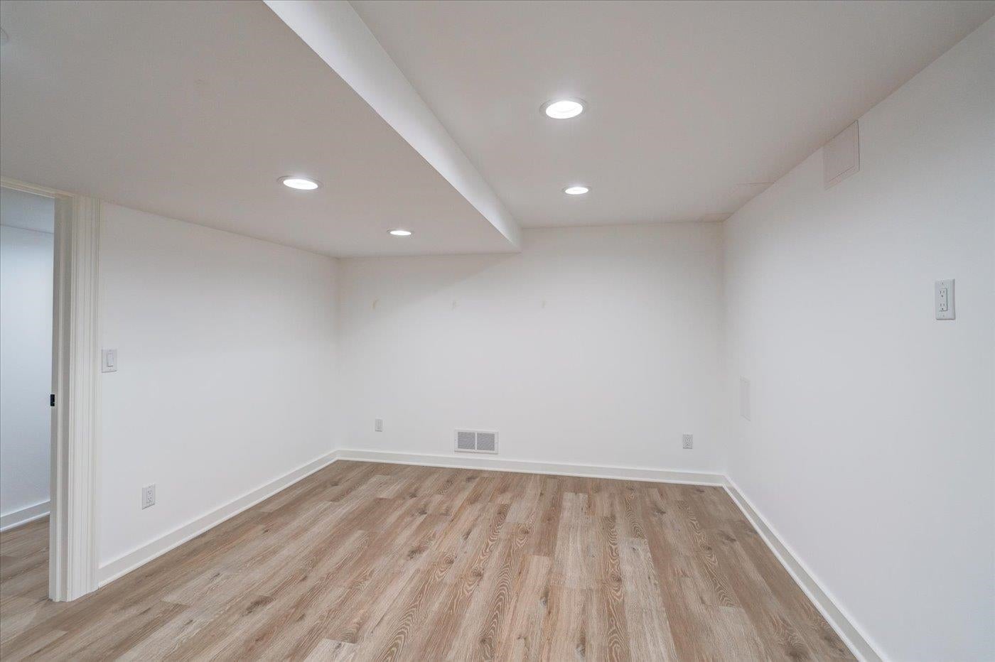 Verona, Wisconsin, 53593, United States, 5 Bedrooms Bedrooms, ,4 BathroomsBathrooms,Residential,Active,1913017