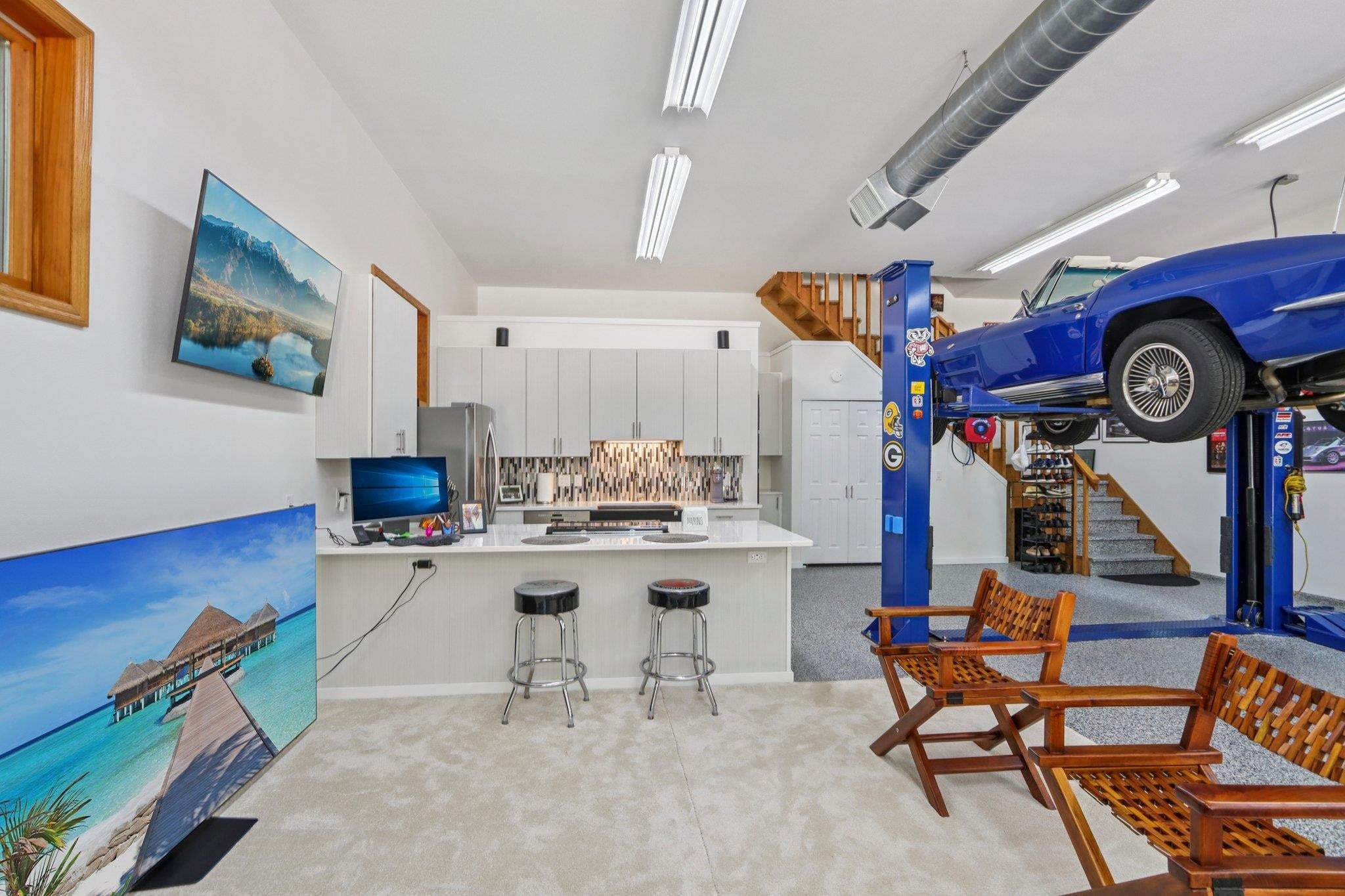 Oregon, Wisconsin, 53575, United States, 4 Bedrooms Bedrooms, ,5 BathroomsBathrooms,Residential,Active,1944090