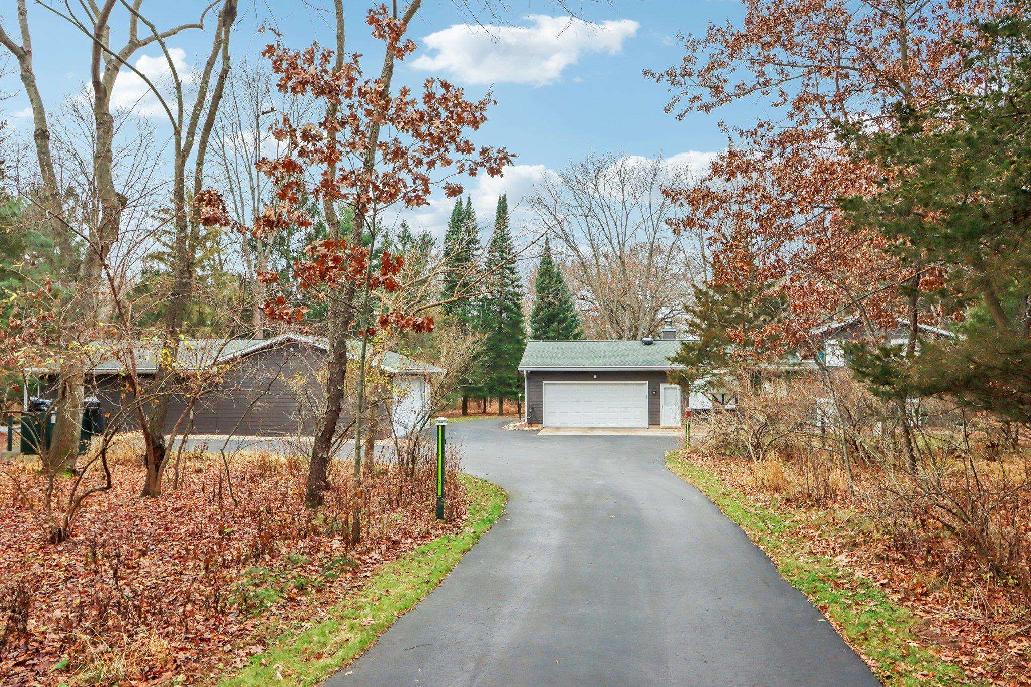 Poynette, Wisconsin, 53955, United States, 4 Bedrooms Bedrooms, ,2 BathroomsBathrooms,Residential,Active,1997880