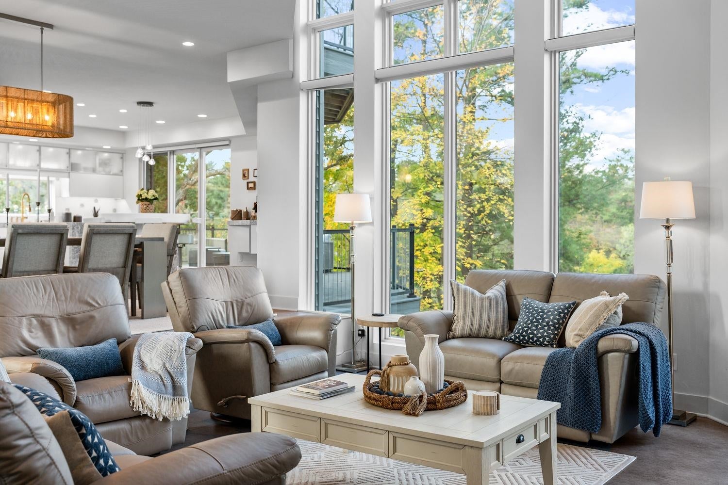 Wisconsin Dells, Wisconsin, 53965, United States, 3 Bedrooms Bedrooms, ,4 BathroomsBathrooms,Residential,Active,1968402