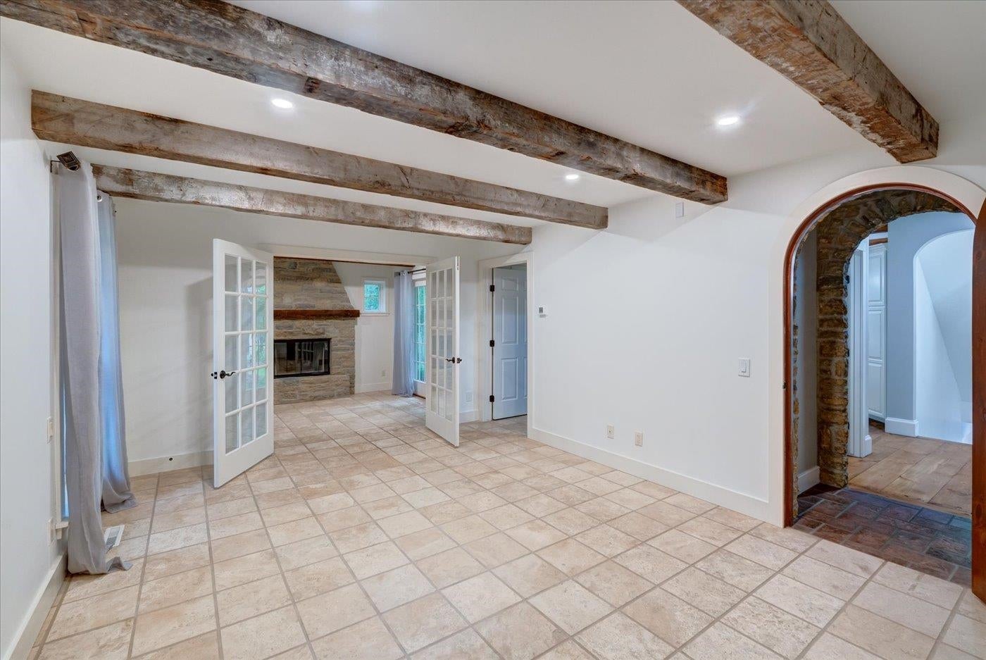 Verona, Wisconsin, 53593, United States, 5 Bedrooms Bedrooms, ,4 BathroomsBathrooms,Residential,Active,1913017