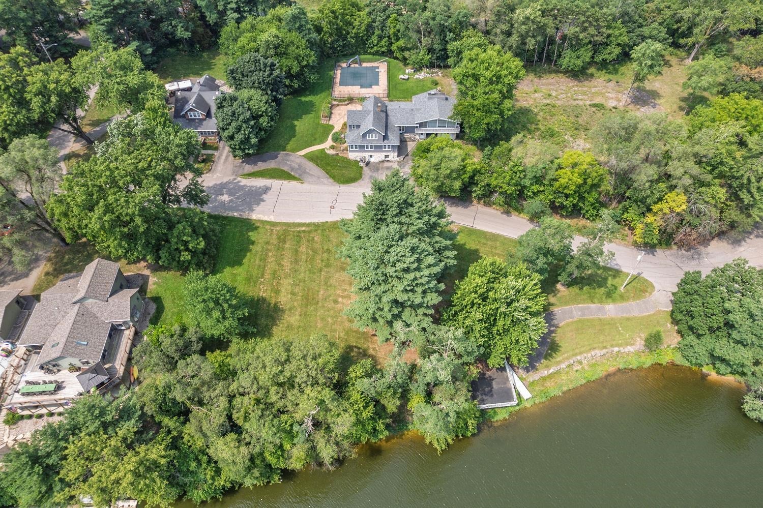 Wisconsin Dells, Wisconsin, 53965, United States, 4 Bedrooms Bedrooms, ,3 BathroomsBathrooms,Residential,Active,1973644