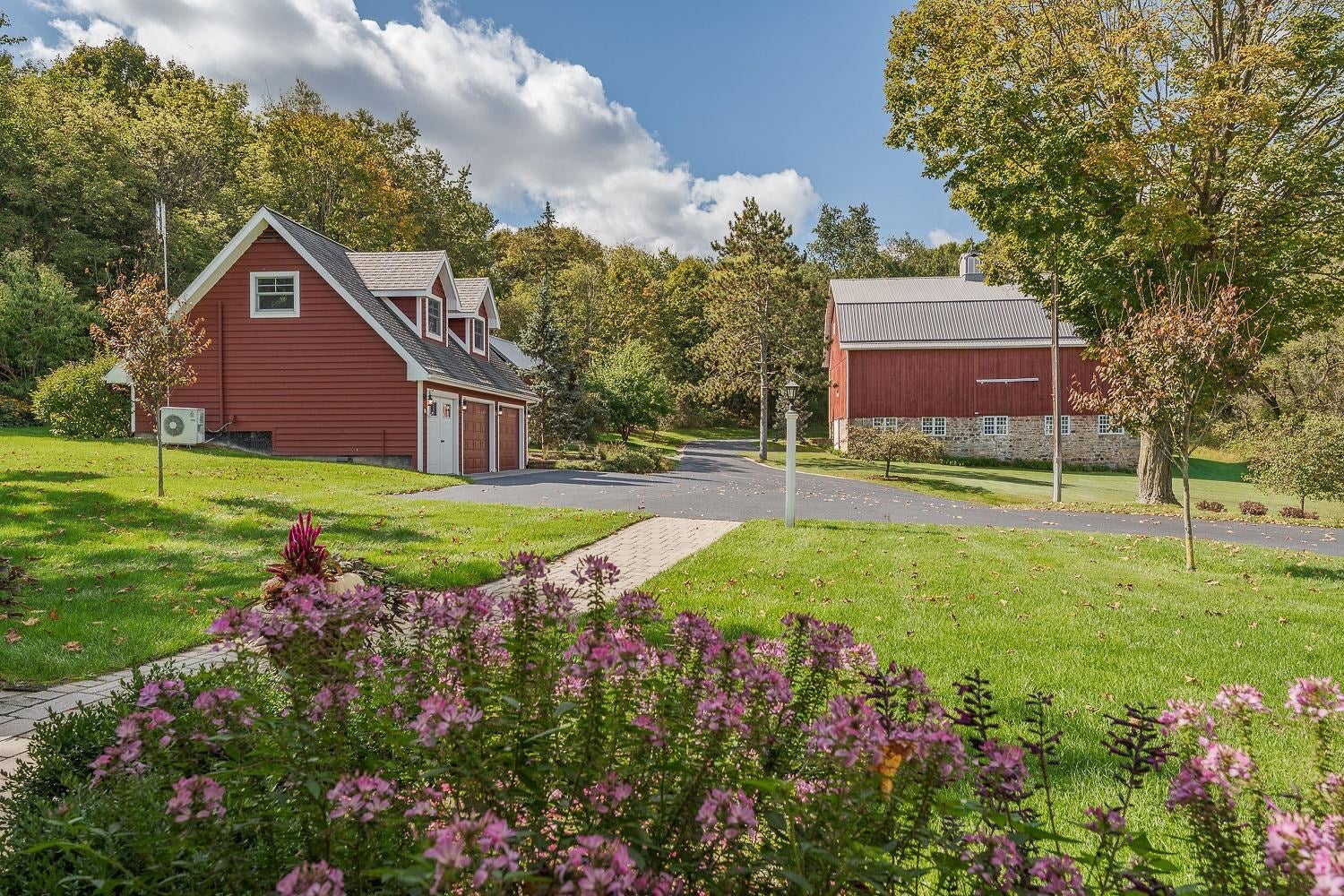 La Valle, Wisconsin, 53941, United States, 3 Bedrooms Bedrooms, ,4 BathroomsBathrooms,Residential,Active,1960140