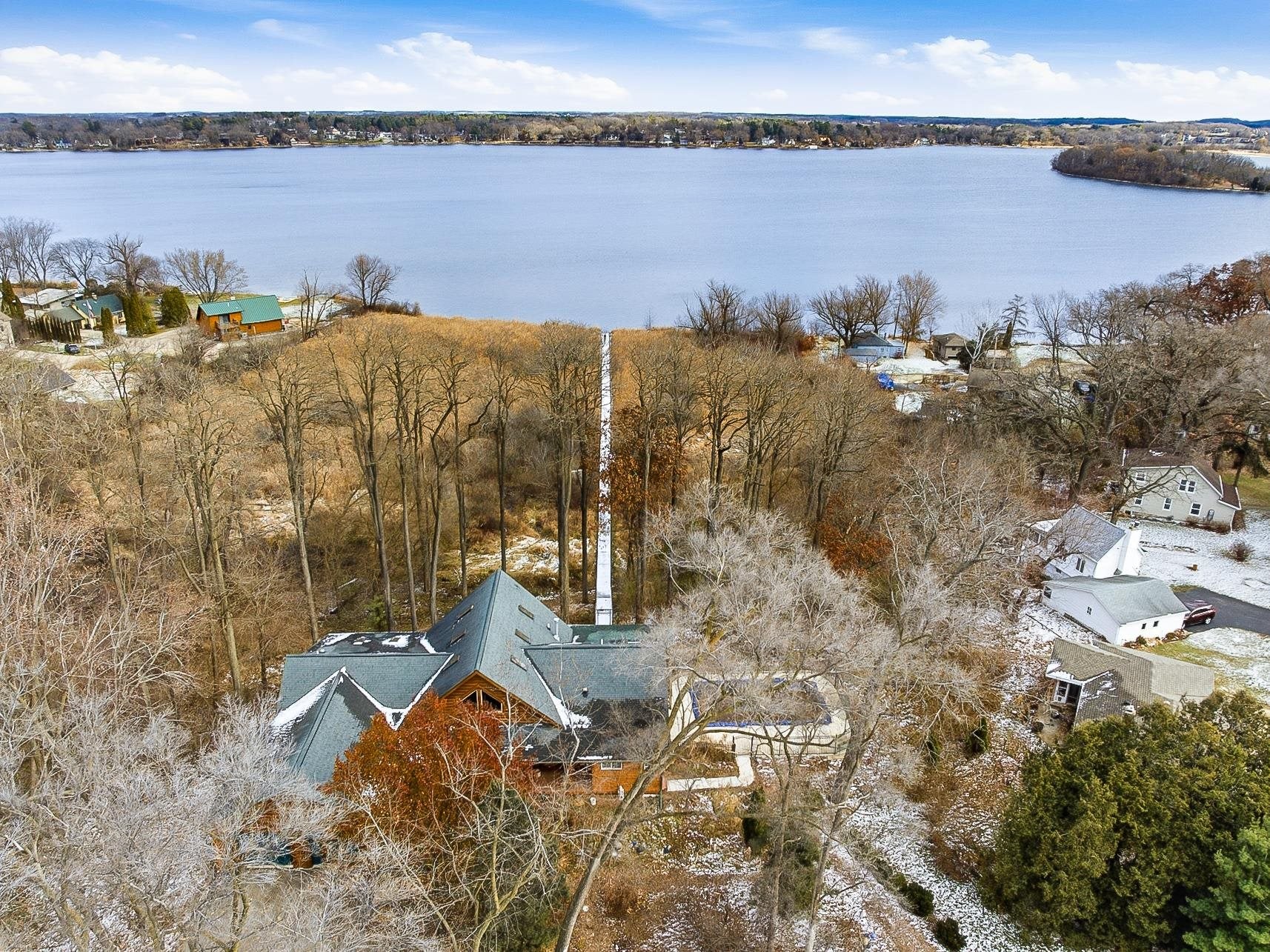 Cambridge, Wisconsin, 53523, United States, 4 Bedrooms Bedrooms, ,4 BathroomsBathrooms,Residential,Active,2003554