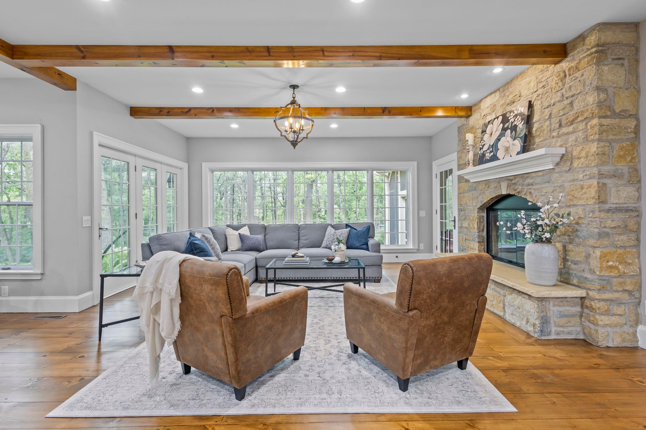 Now featuring a brand-new roof and a substantial price improvement, th – image 4