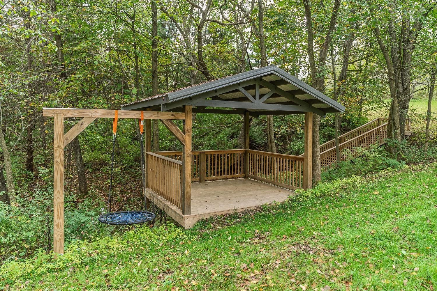 La Valle, Wisconsin, 53941, United States, 3 Bedrooms Bedrooms, ,4 BathroomsBathrooms,Residential,Active,1960140