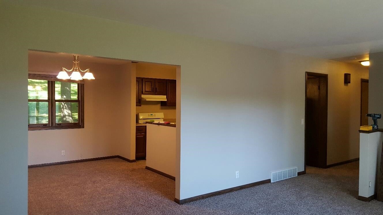 Lodi, Wisconsin, 53555, United States, 4 Bedrooms Bedrooms, ,2 BathroomsBathrooms,Residential,Contingent,2007323