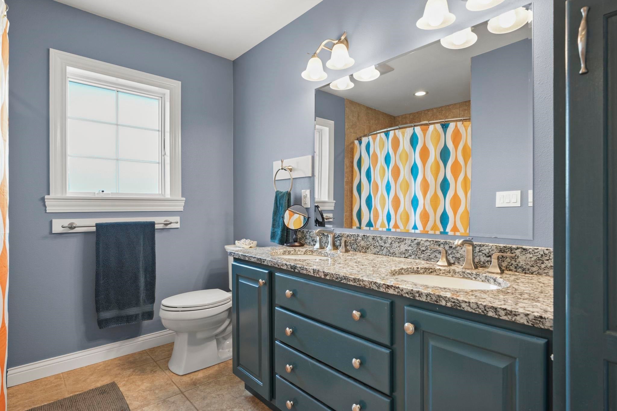 Mineral Point, Wisconsin, 53565, United States, 6 Bedrooms Bedrooms, ,3 BathroomsBathrooms,Residential,Active,2034307