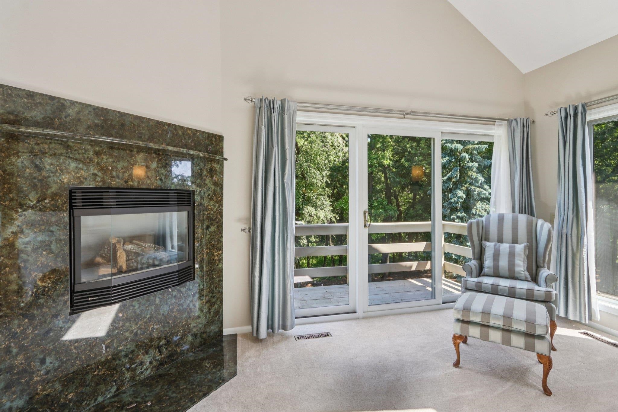 Oregon, Wisconsin, 53575, United States, 4 Bedrooms Bedrooms, ,5 BathroomsBathrooms,Residential,Active,2027819