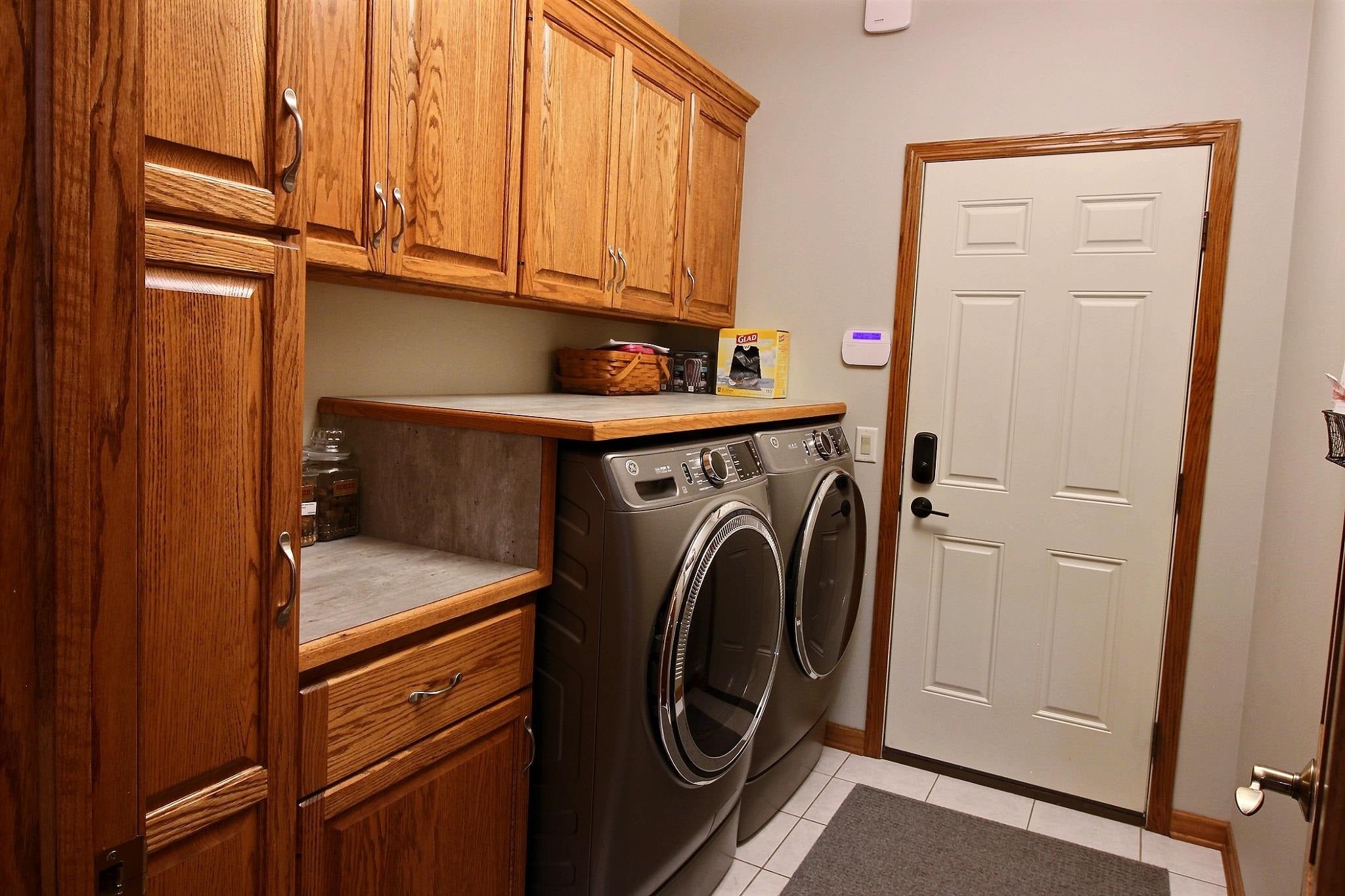 Stoughton, Wisconsin, 53589, United States, 4 Bedrooms Bedrooms, ,3 BathroomsBathrooms,Residential,Active,1929697