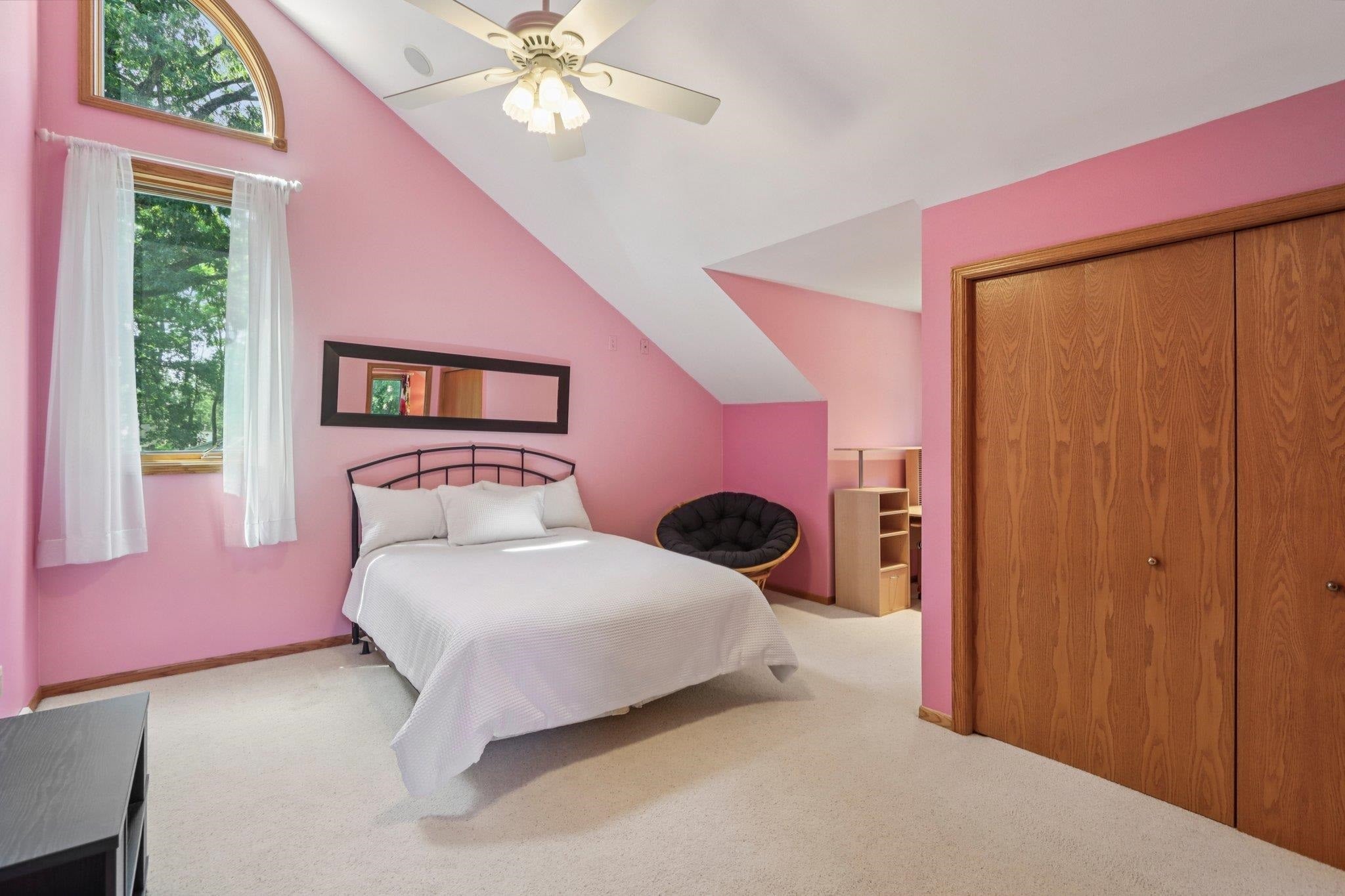 Oregon, Wisconsin, 53575, United States, 4 Bedrooms Bedrooms, ,5 BathroomsBathrooms,Residential,Active,2027819