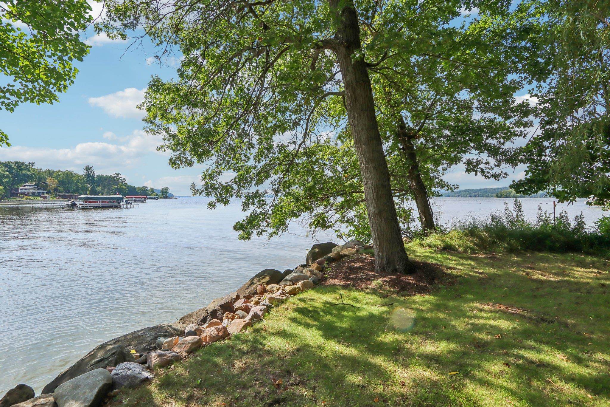 Poynette, Wisconsin, 53955, United States, 4 Bedrooms Bedrooms, ,2 BathroomsBathrooms,Residential,Active,1997880