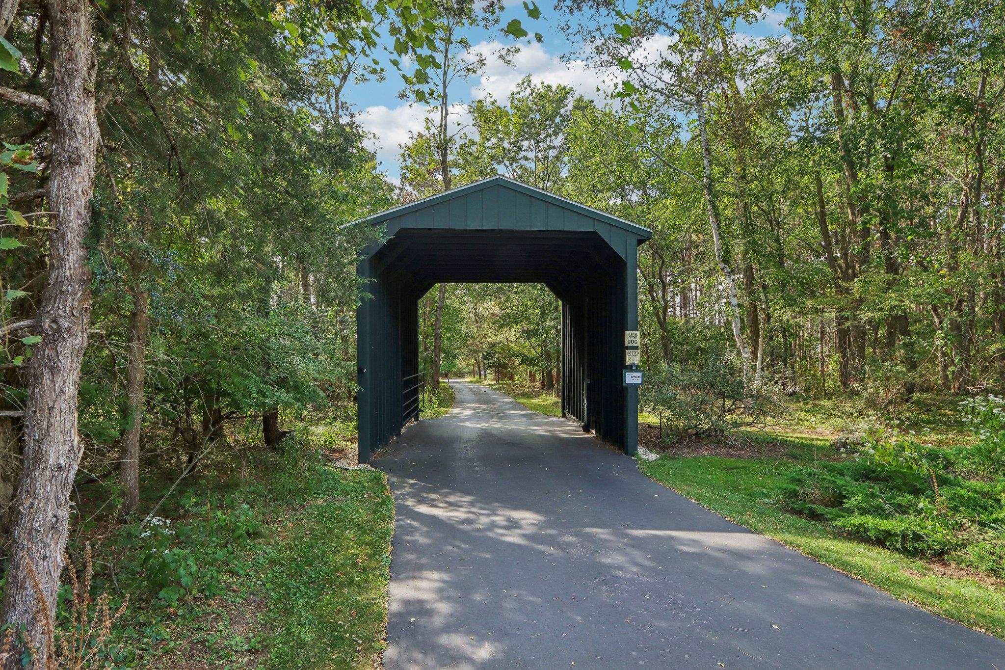 Poynette, Wisconsin, 53955, United States, 4 Bedrooms Bedrooms, ,2 BathroomsBathrooms,Residential,Active,1997880