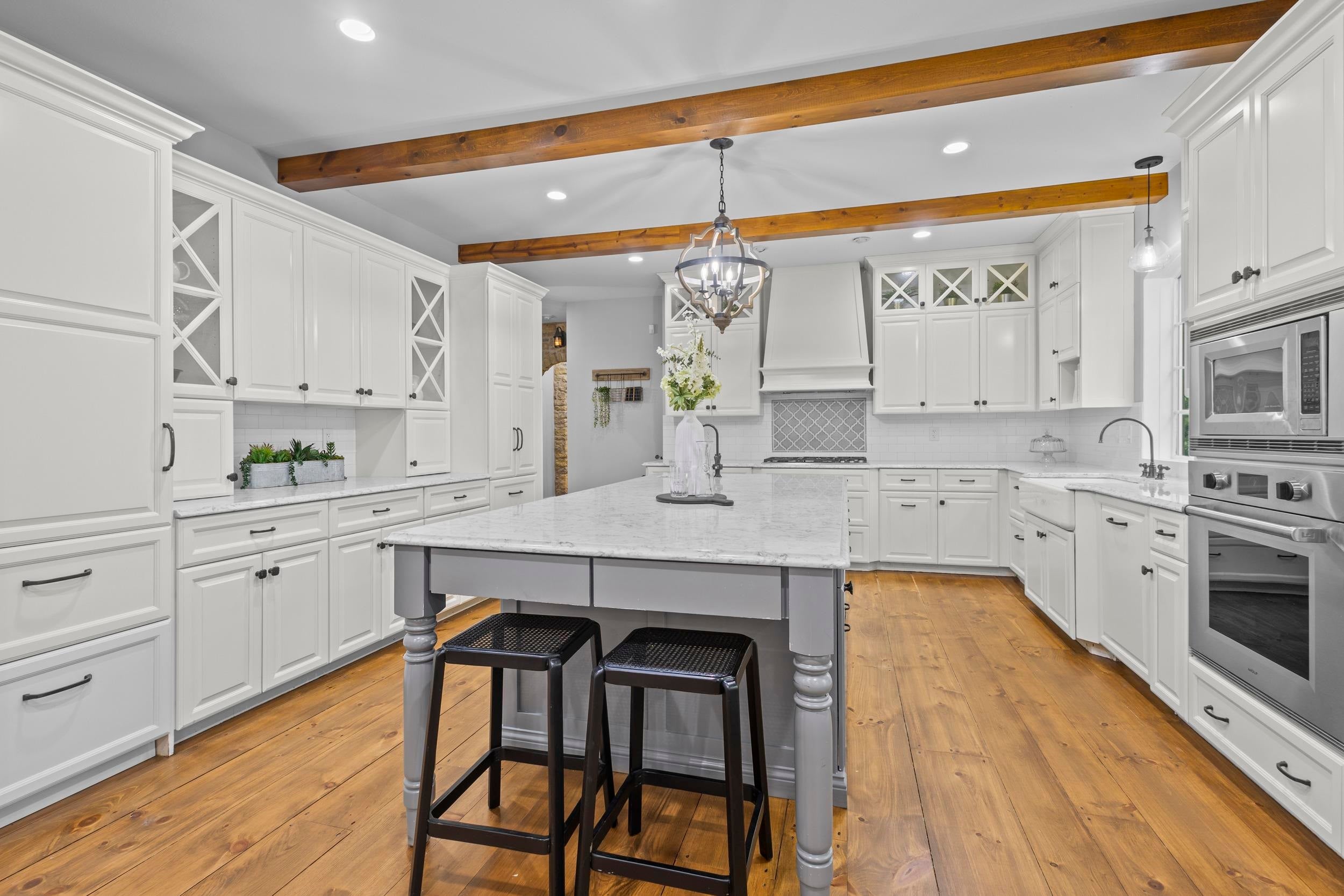 Now featuring a brand-new roof and a substantial price improvement, th – image 9