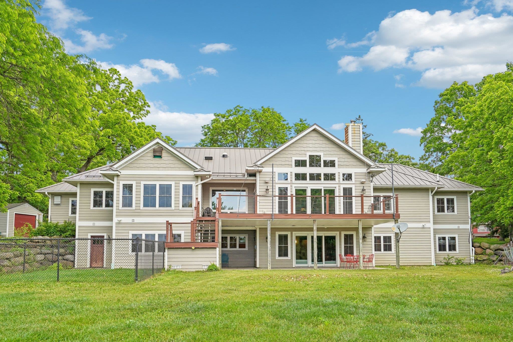 Showings begin Friday 6/12. Experience exceptional waterfront living i – image 5