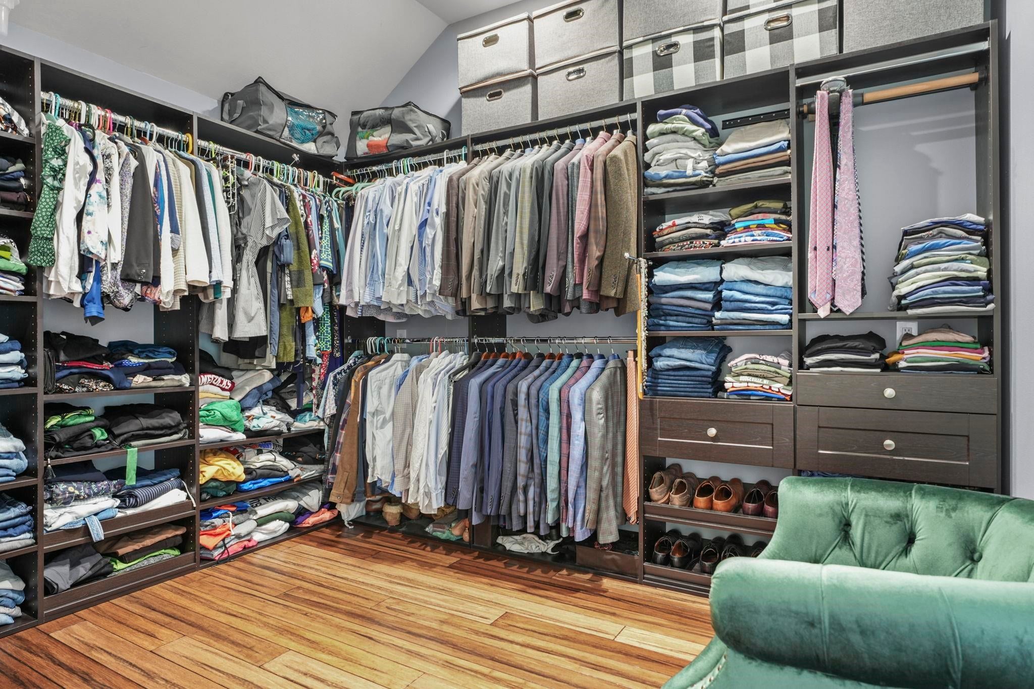 Mineral Point, Wisconsin, 53565, United States, 6 Bedrooms Bedrooms, ,3 BathroomsBathrooms,Residential,Active,1960179