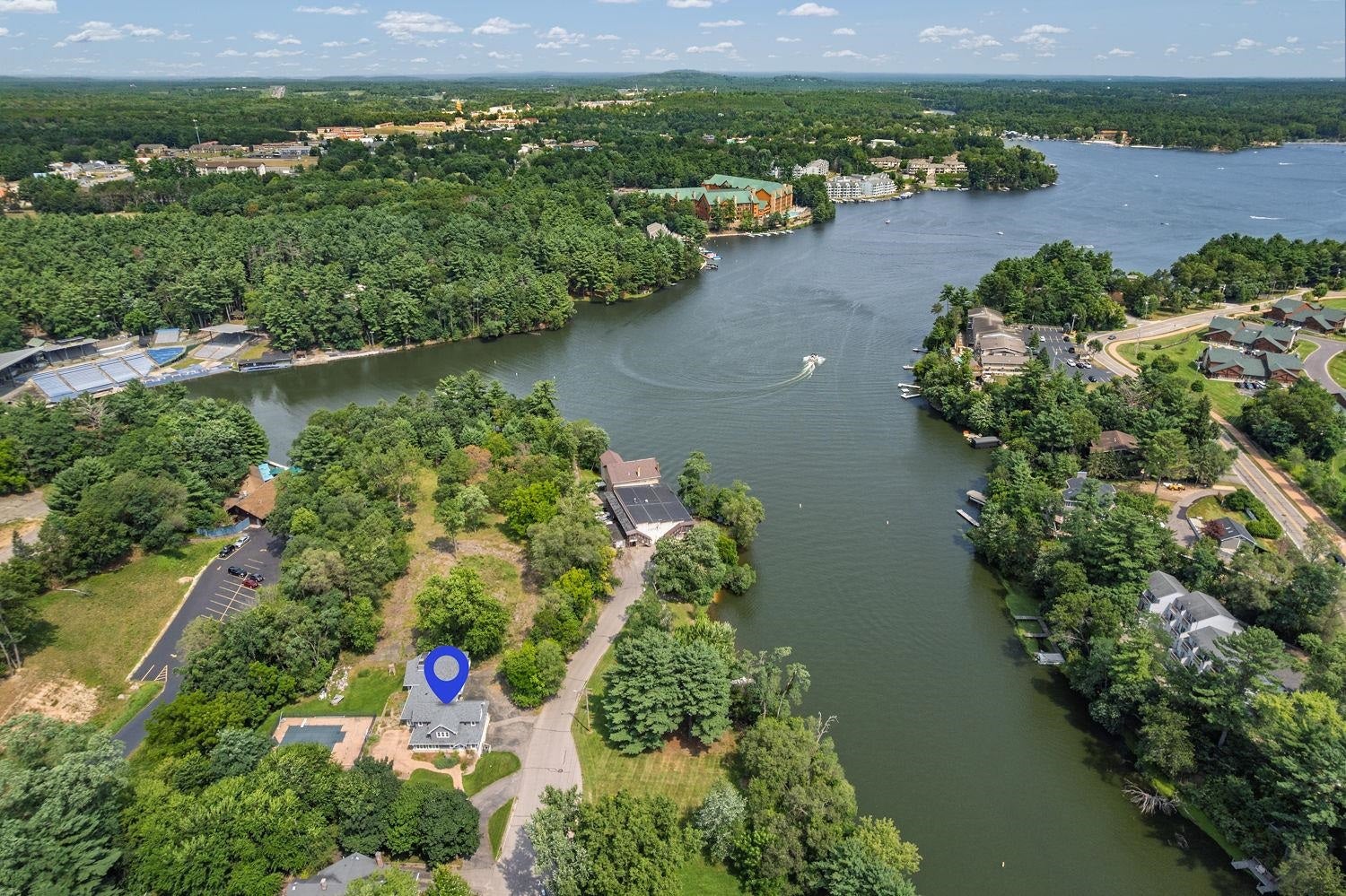 Wisconsin Dells, Wisconsin, 53965, United States, 4 Bedrooms Bedrooms, ,3 BathroomsBathrooms,Residential,Active,1973644