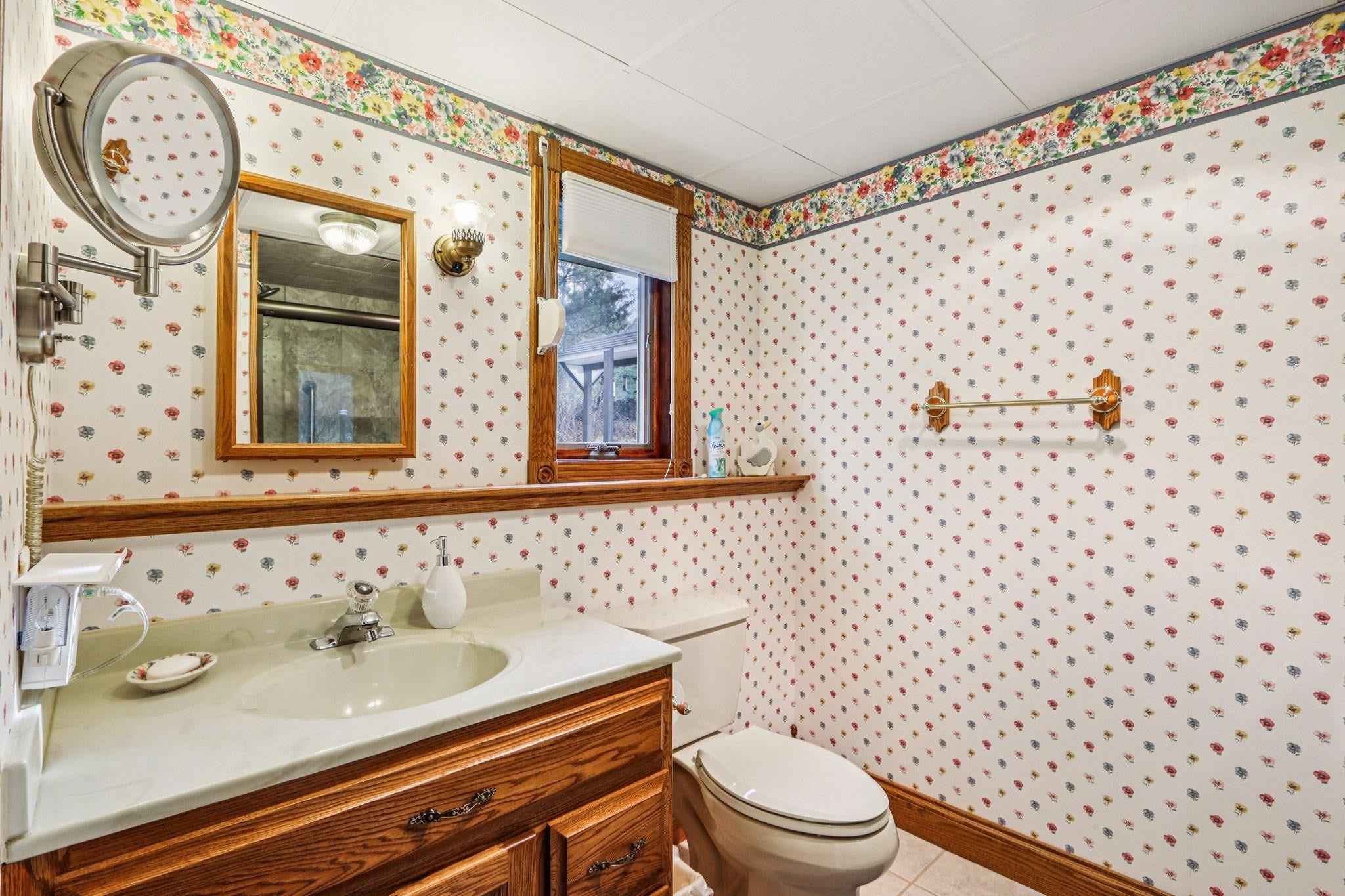 Poynette, Wisconsin, 53955, United States, 4 Bedrooms Bedrooms, ,2 BathroomsBathrooms,Residential,Active,1997880