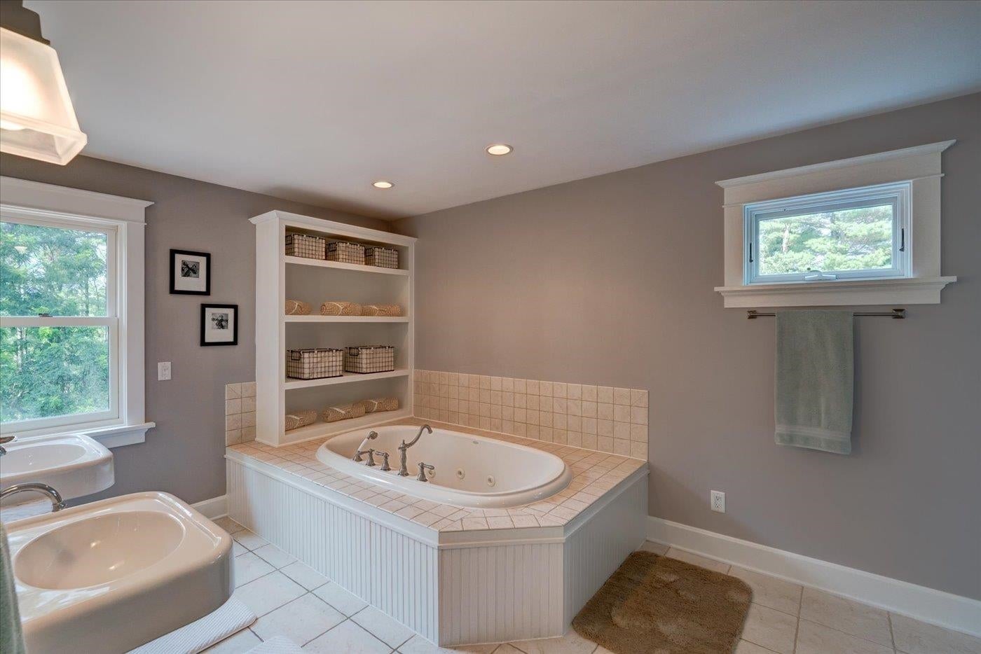 Verona, Wisconsin, 53593, United States, 4 Bedrooms Bedrooms, ,4 BathroomsBathrooms,Residential,Active,1909087