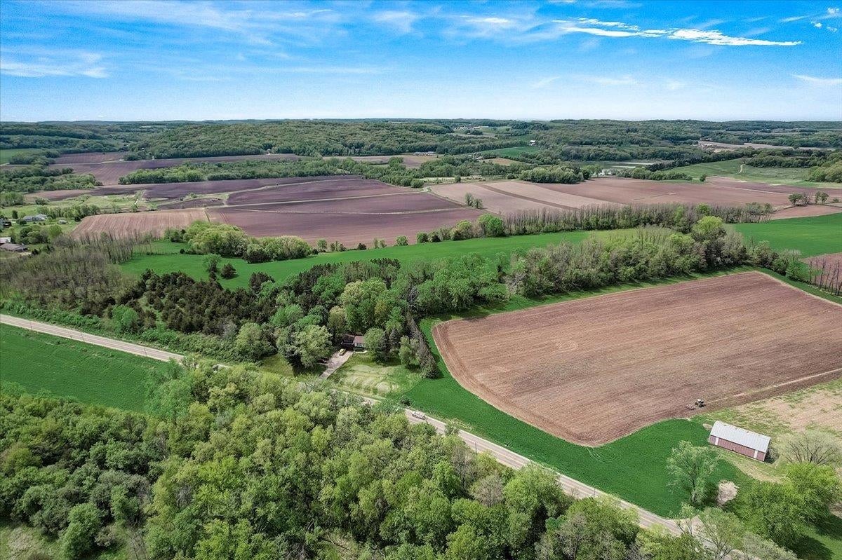 Lodi, Wisconsin, 53555, United States, 4 Bedrooms Bedrooms, ,2 BathroomsBathrooms,Residential,Contingent,2007323