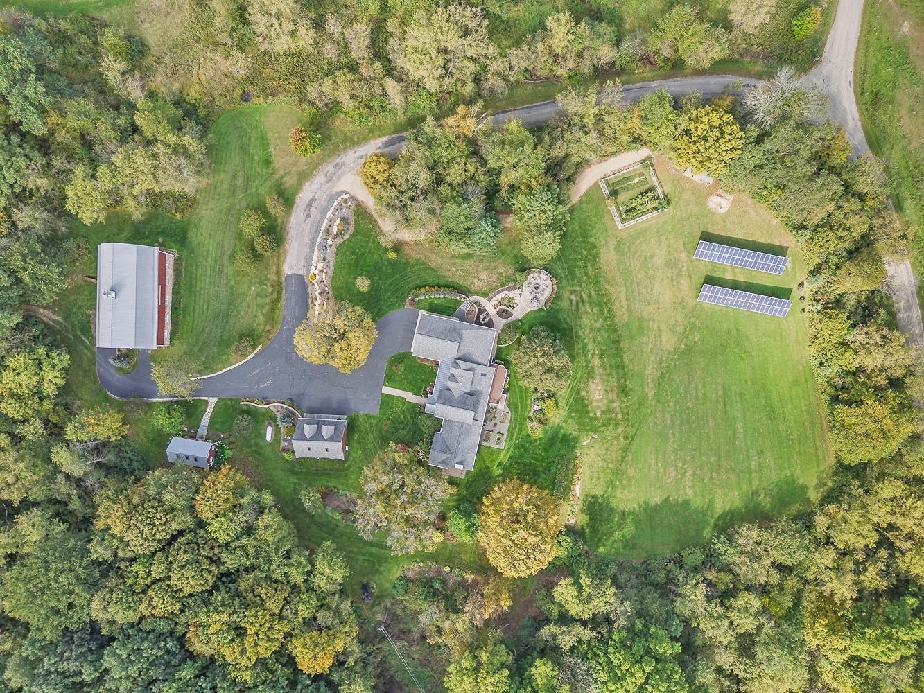 La Valle, Wisconsin, 53941, United States, 3 Bedrooms Bedrooms, ,4 BathroomsBathrooms,Residential,Active,1960140